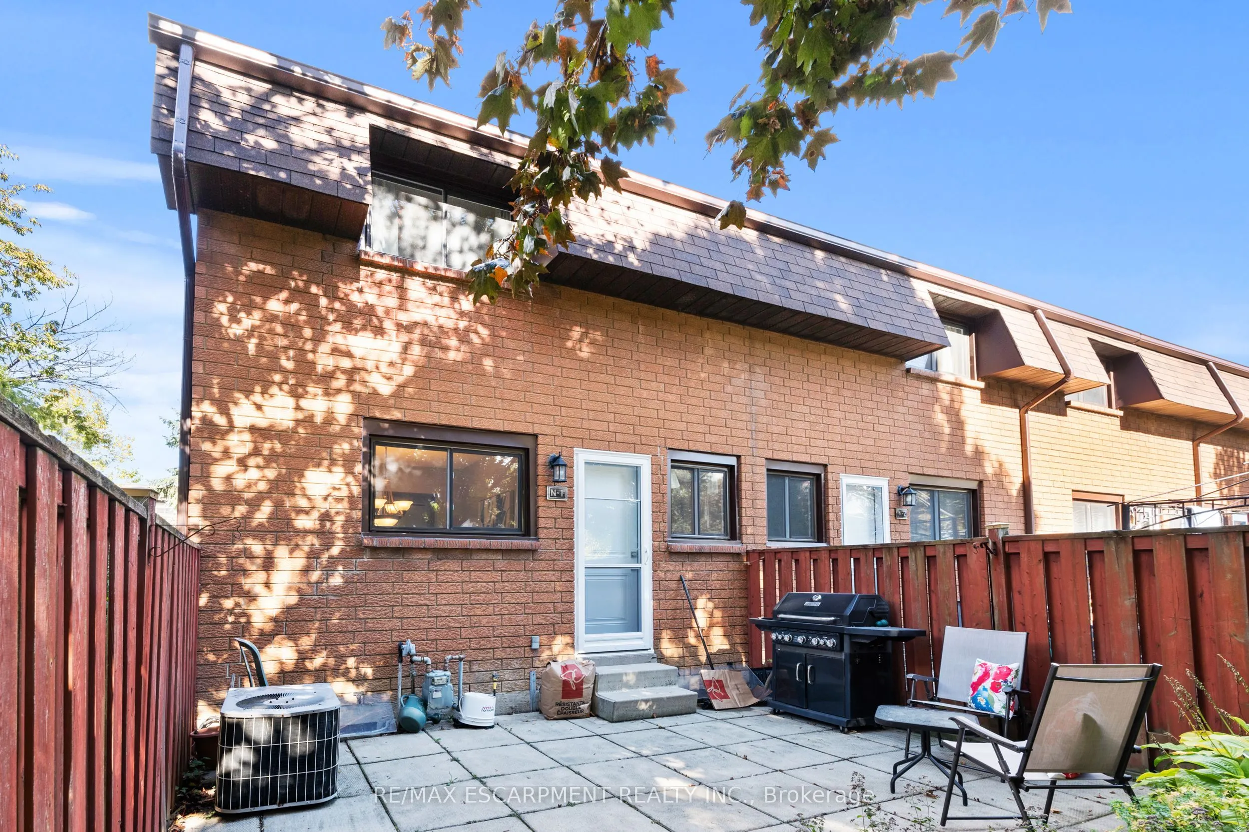 444 Stone Church Road W, #N1