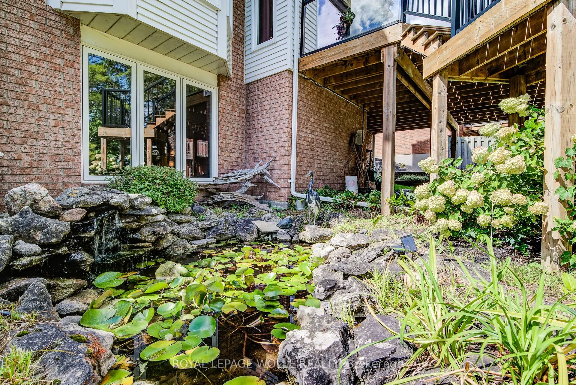 33 Tinatawa Court
