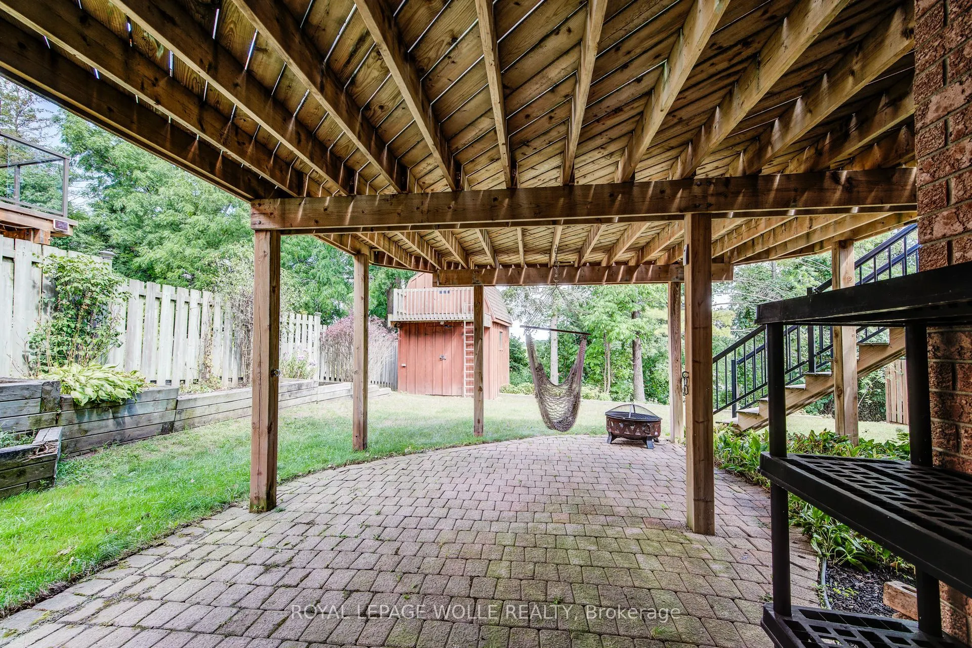 33 Tinatawa Court