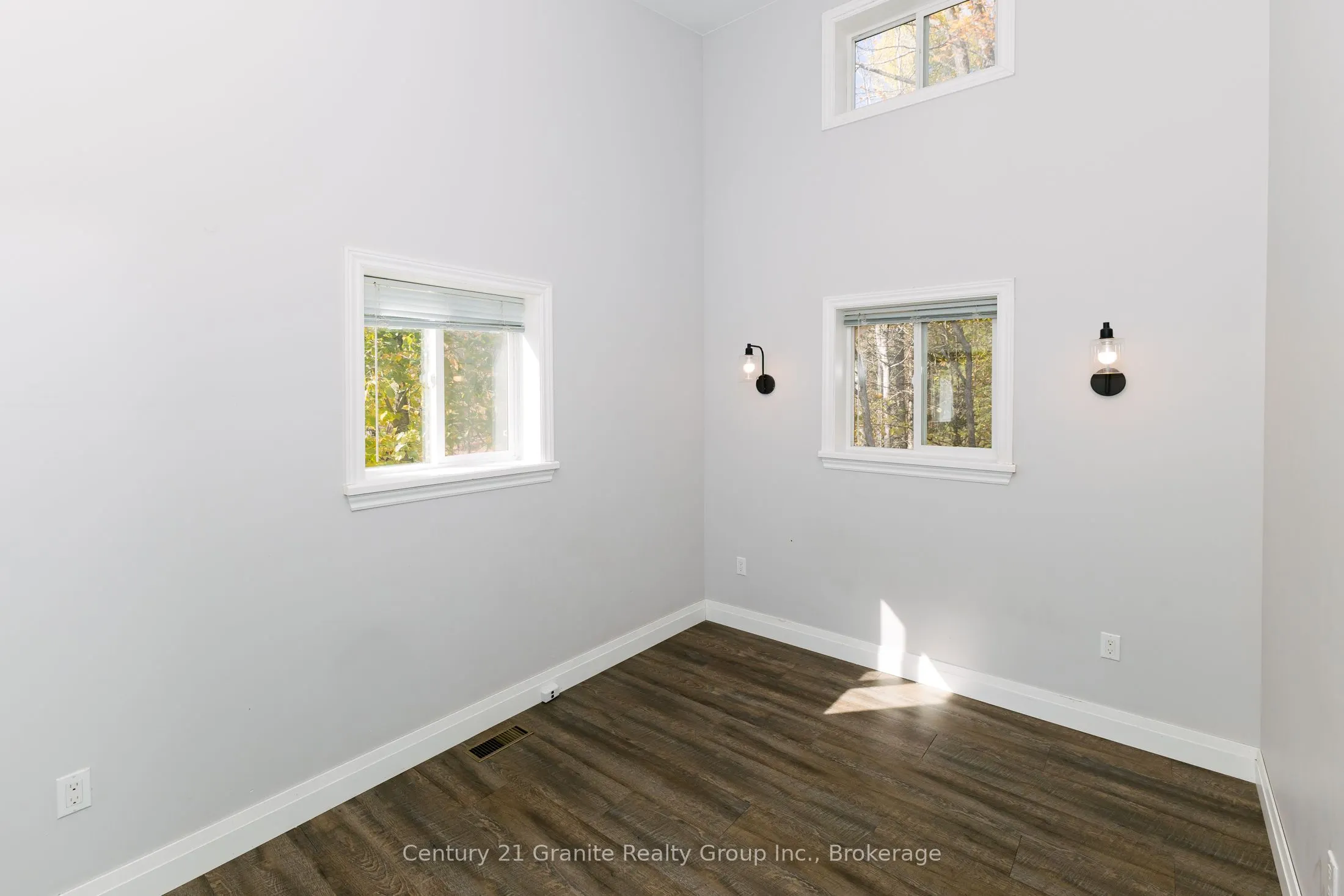 51 FARMCREST Avenue