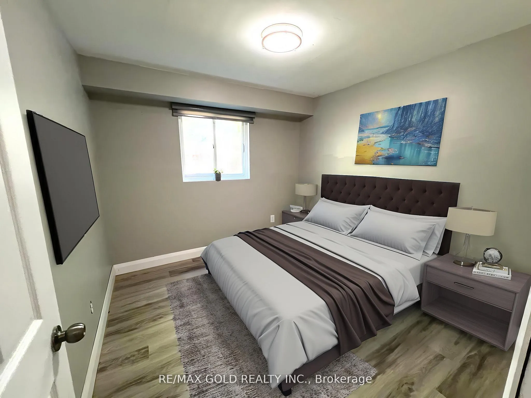 156 Mooregate Crescent, #Lower