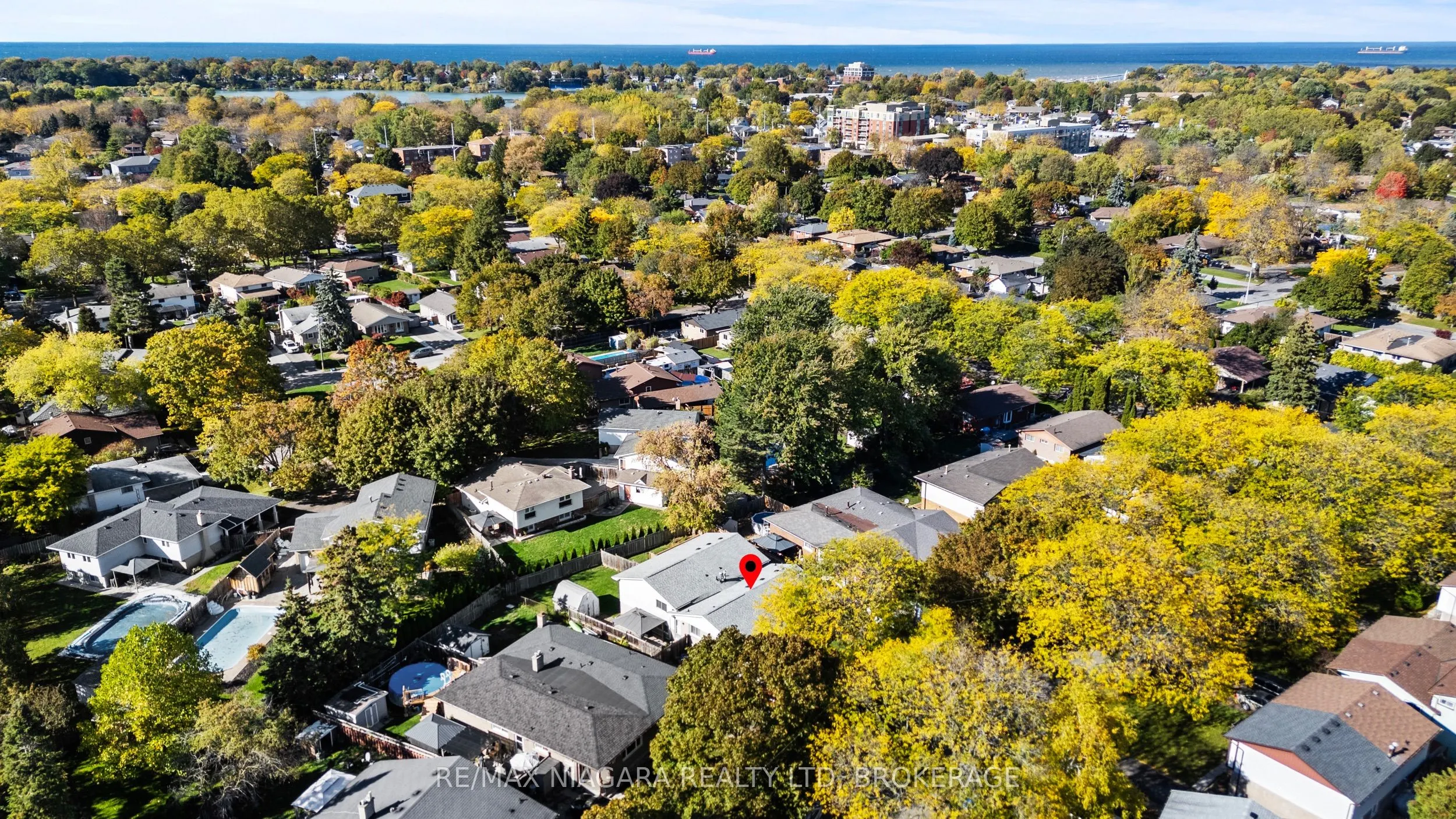 35 Lafayette Drive