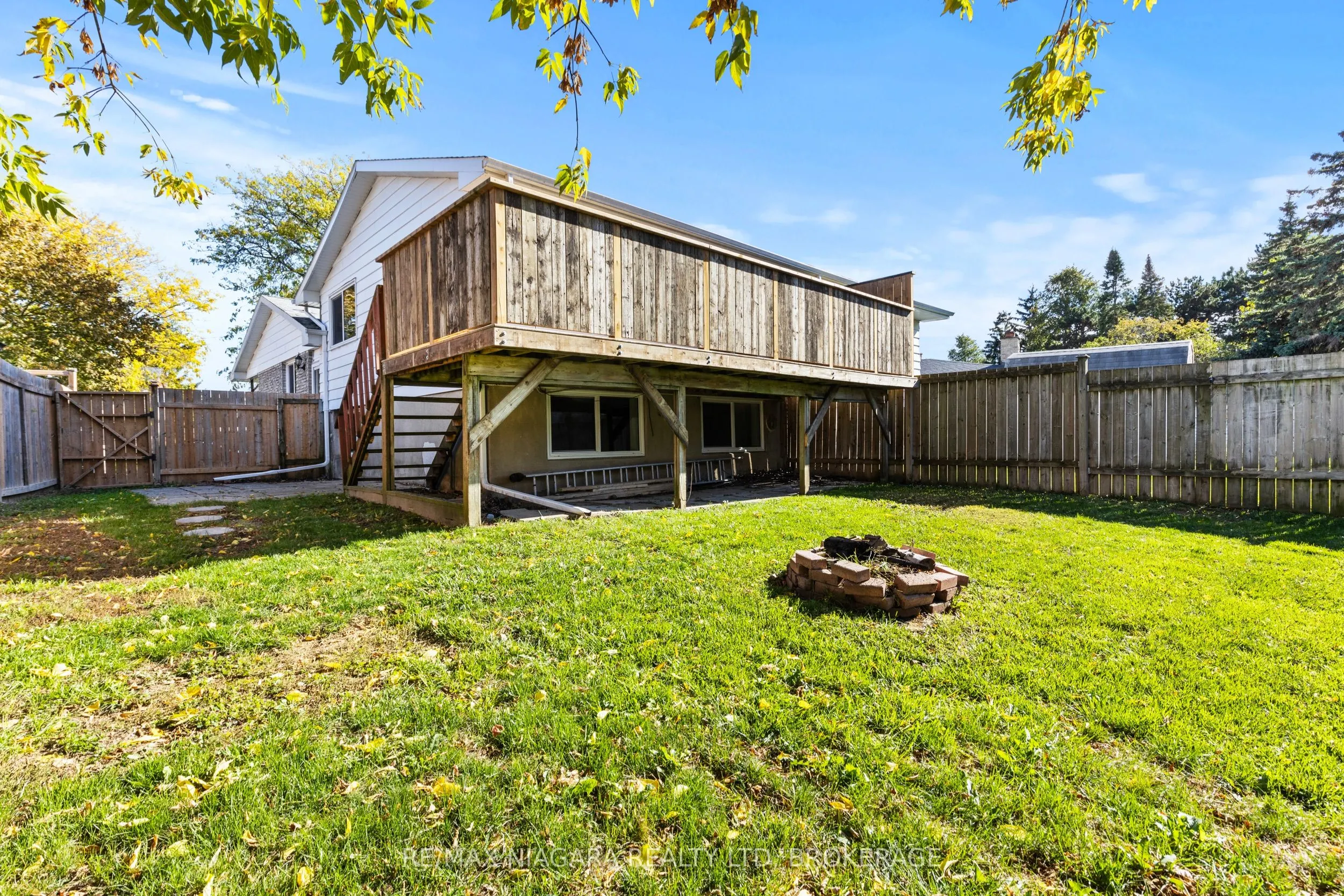 35 Lafayette Drive
