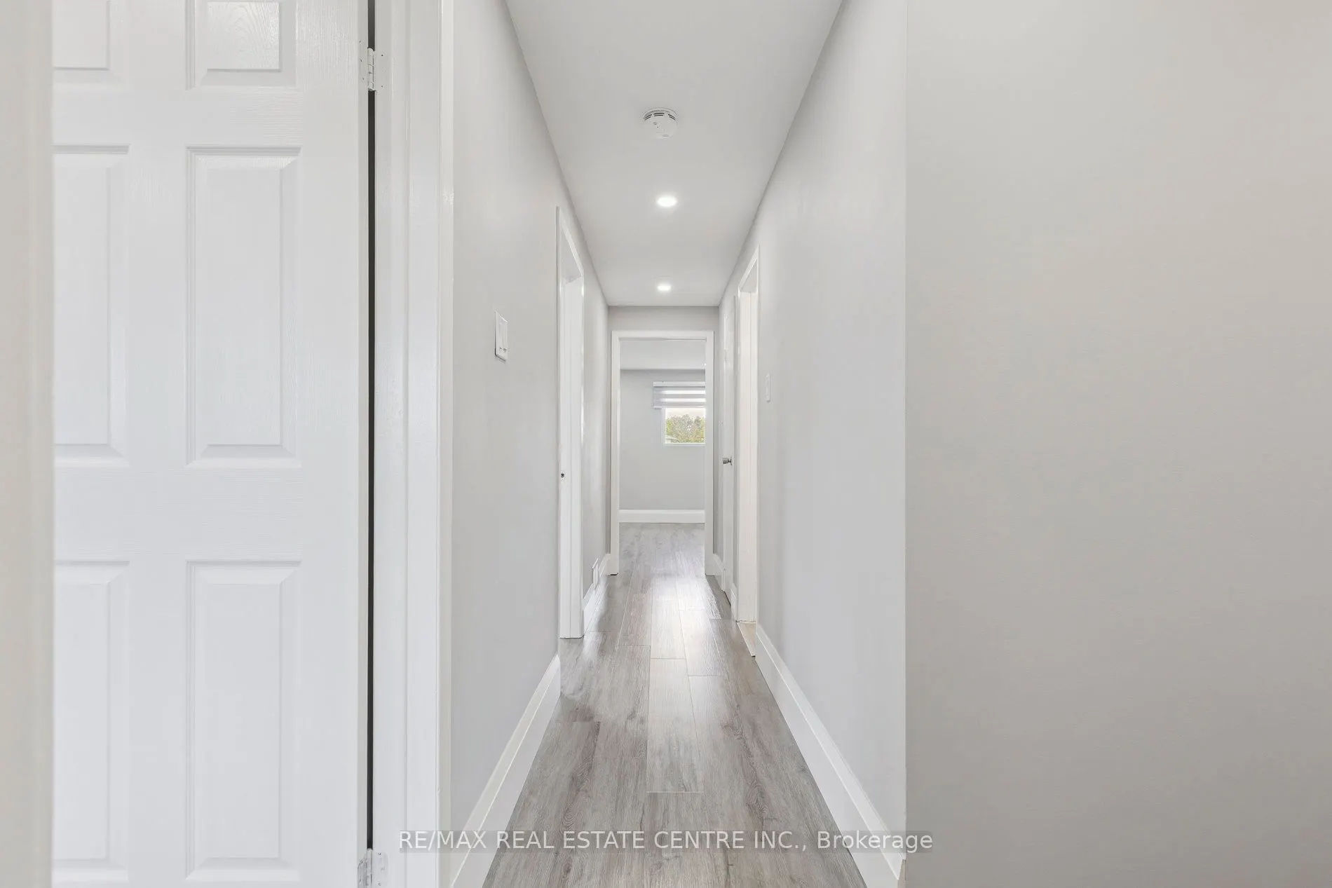 122 Mooregate Crescent