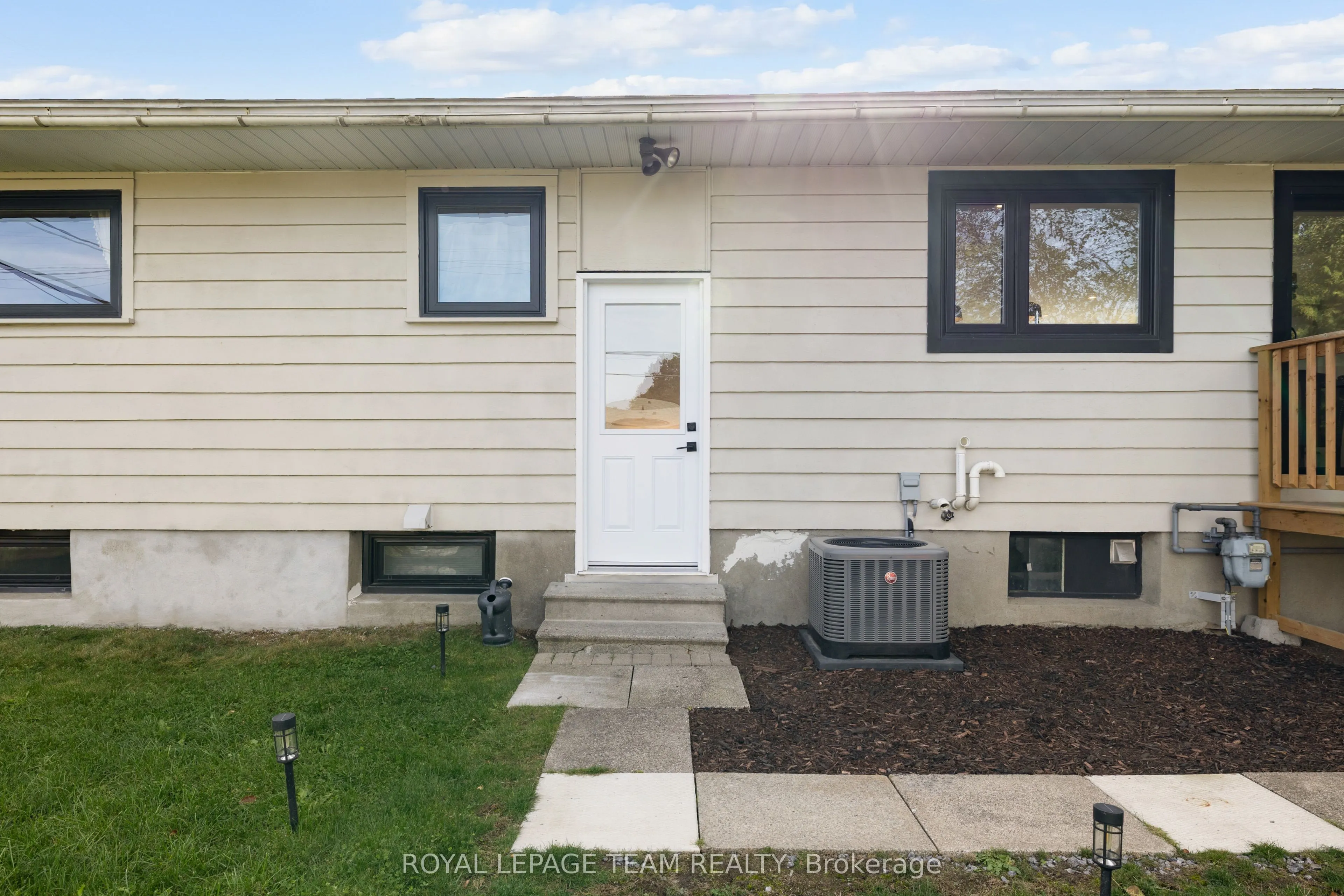 23 Brent Avenue