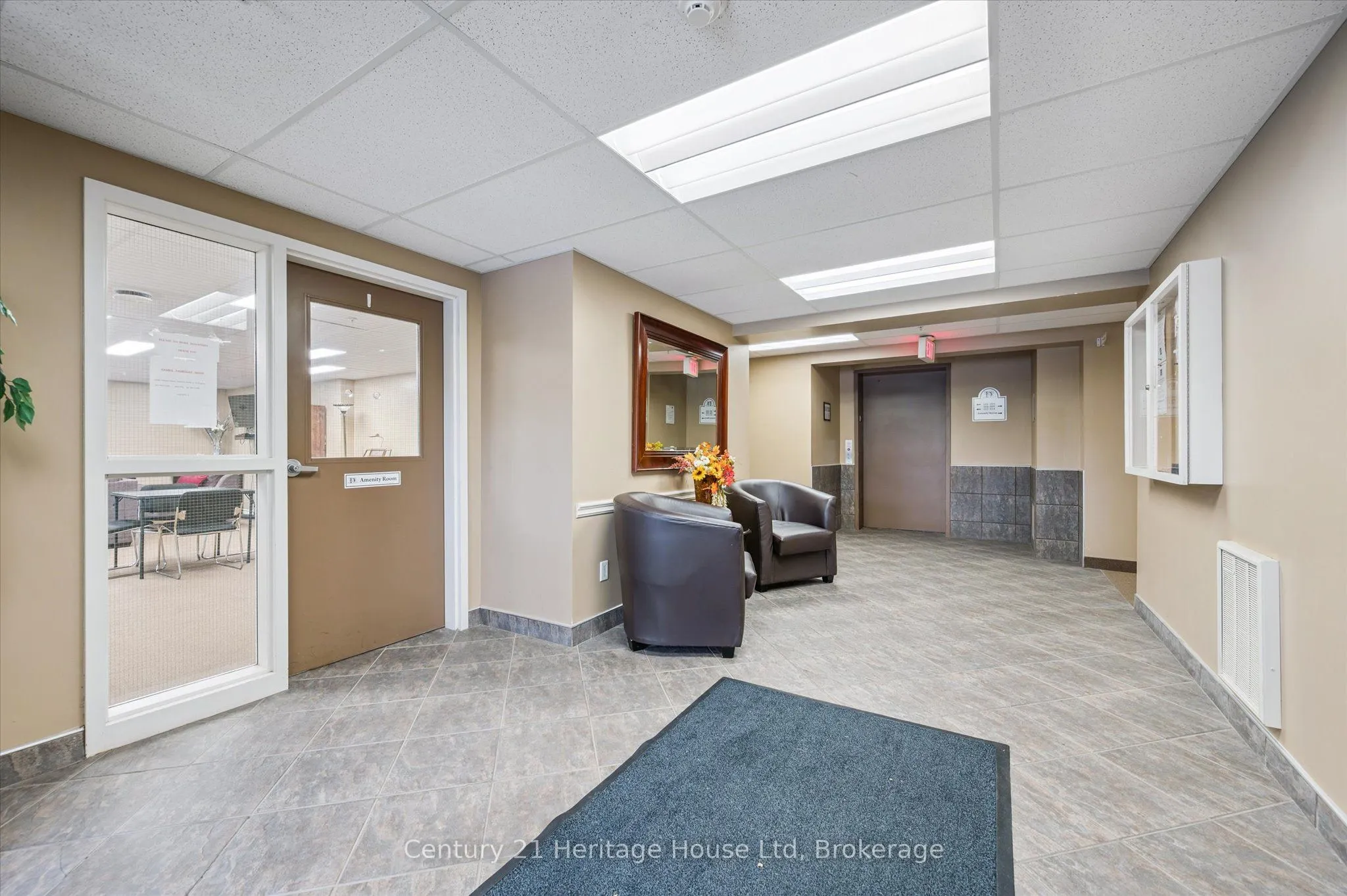 625 St David Street S, #414