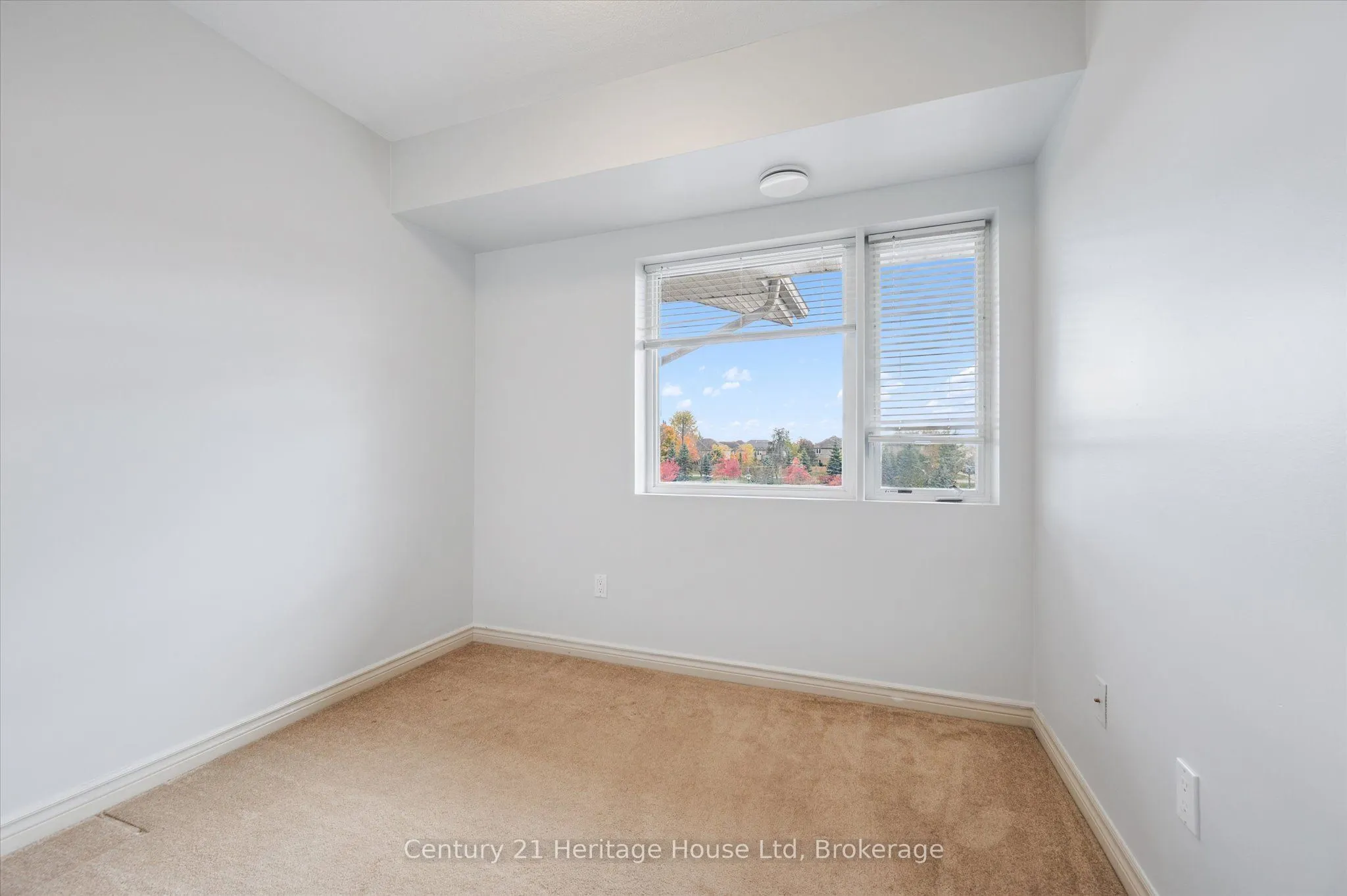 625 St David Street S, #414