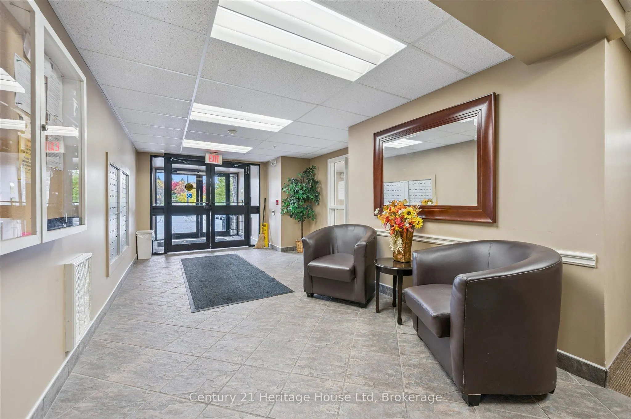 625 St David Street S, #414