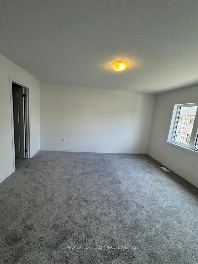 19 Lemon Avenue