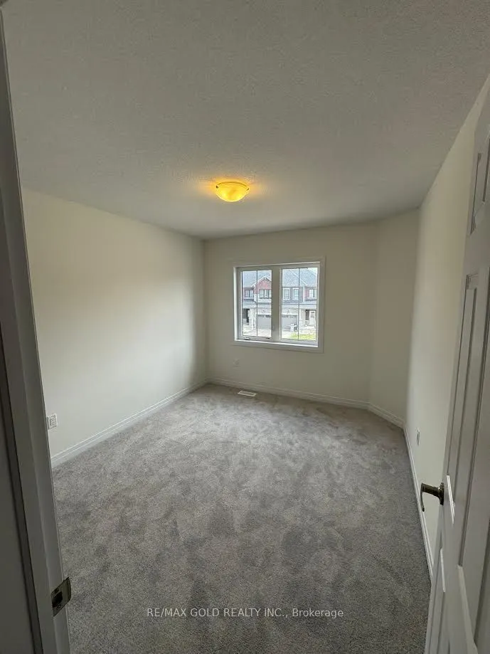 19 Lemon Avenue