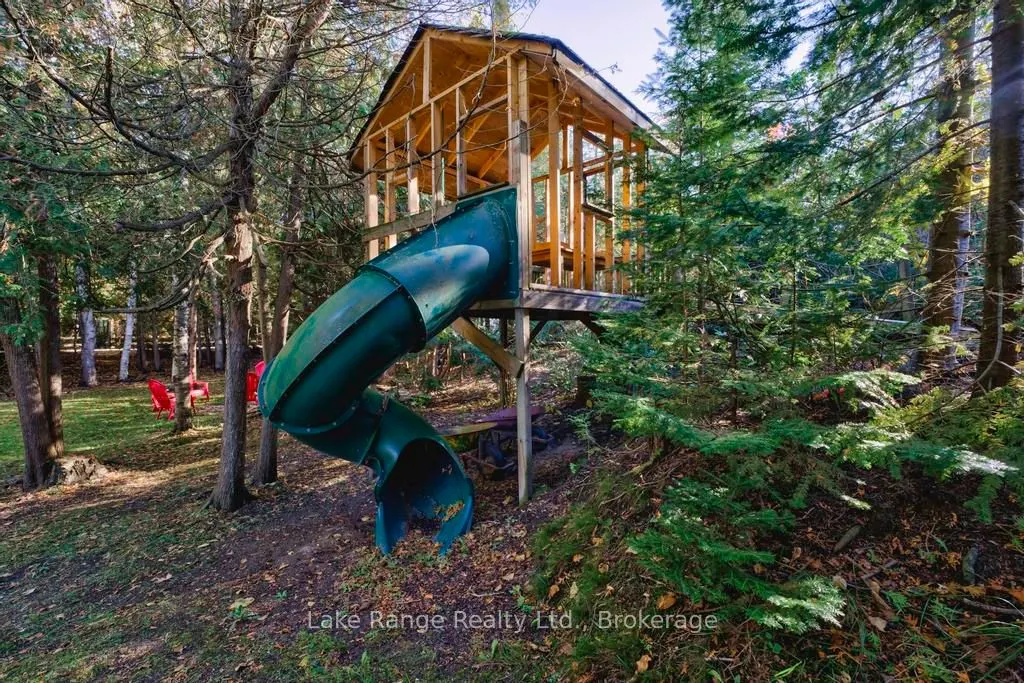 910 Victoria Road