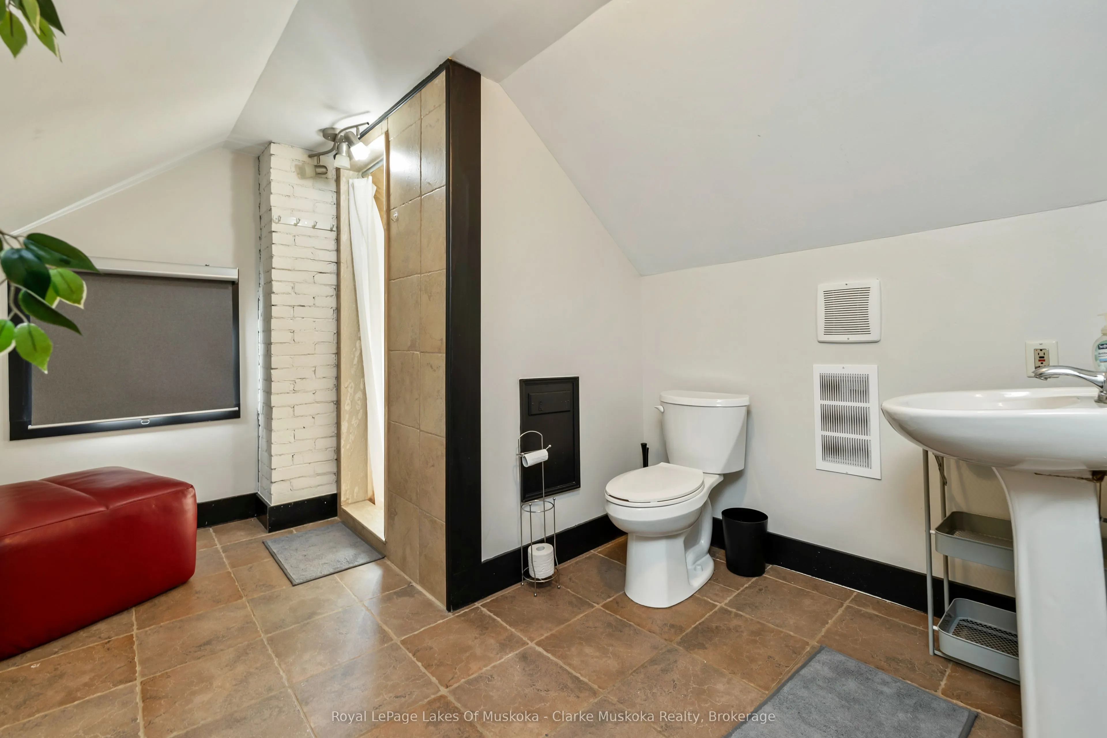 3173 Muskoka Rd 169