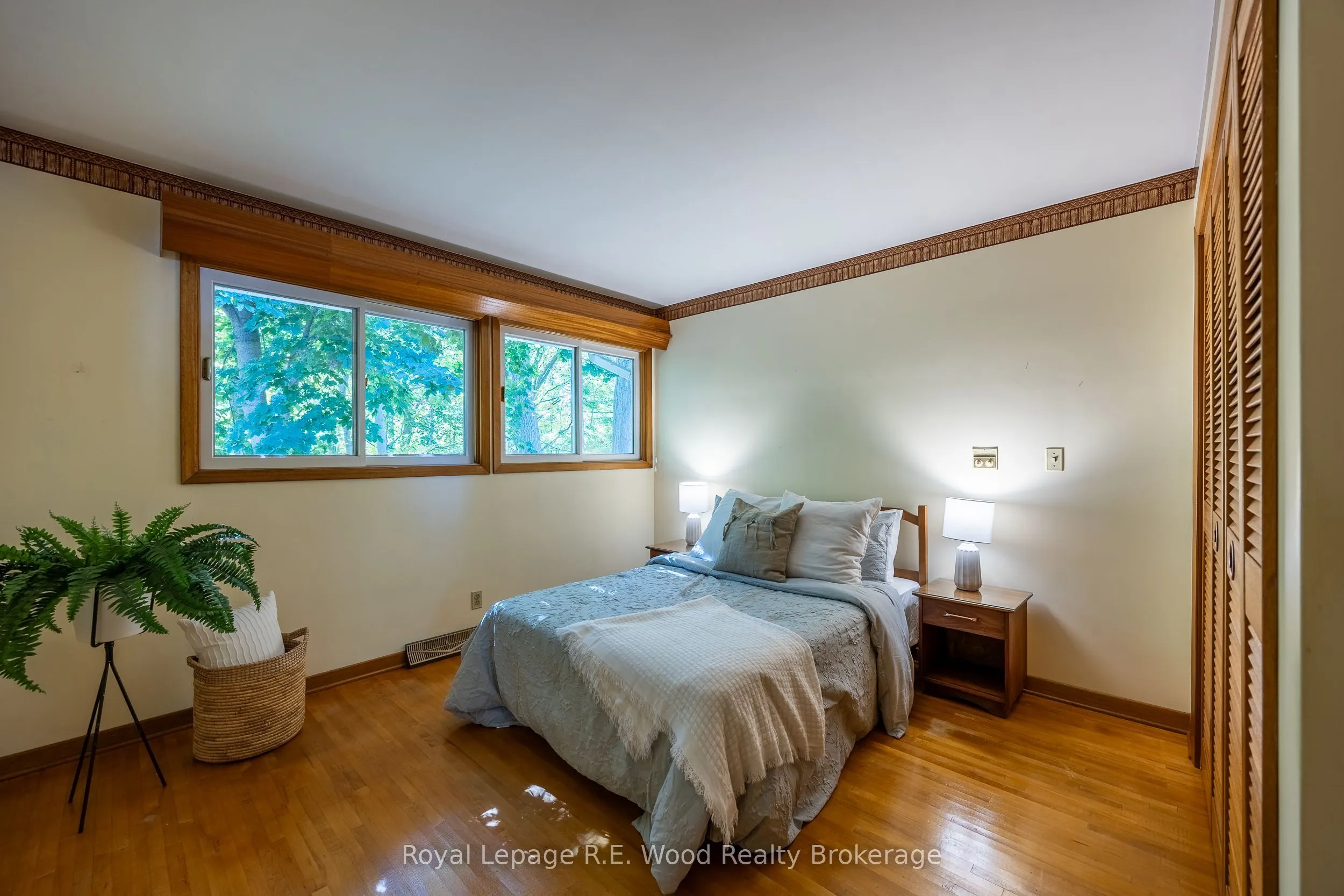 8 Highland Drive