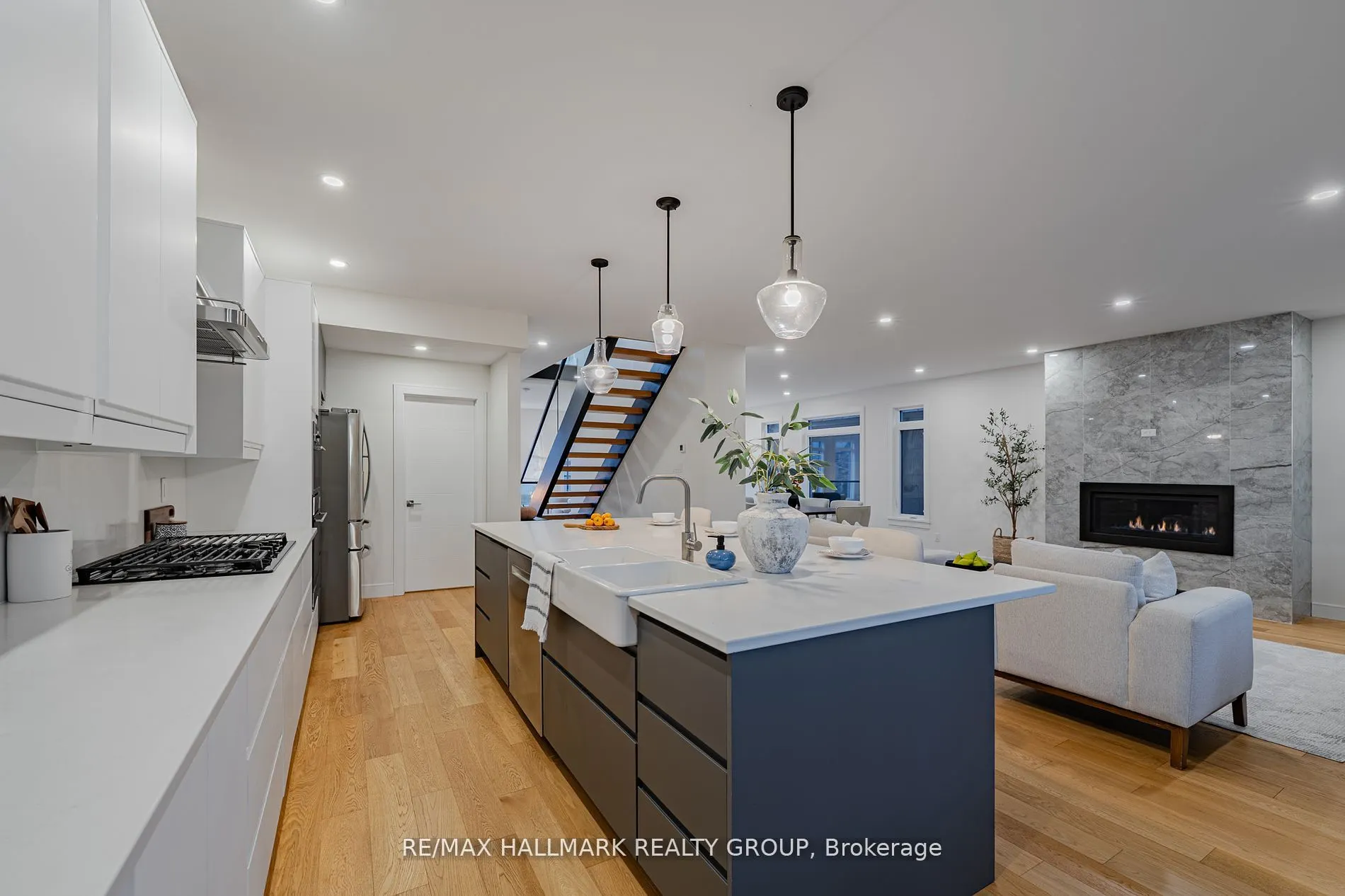 14 THORNTON Avenue