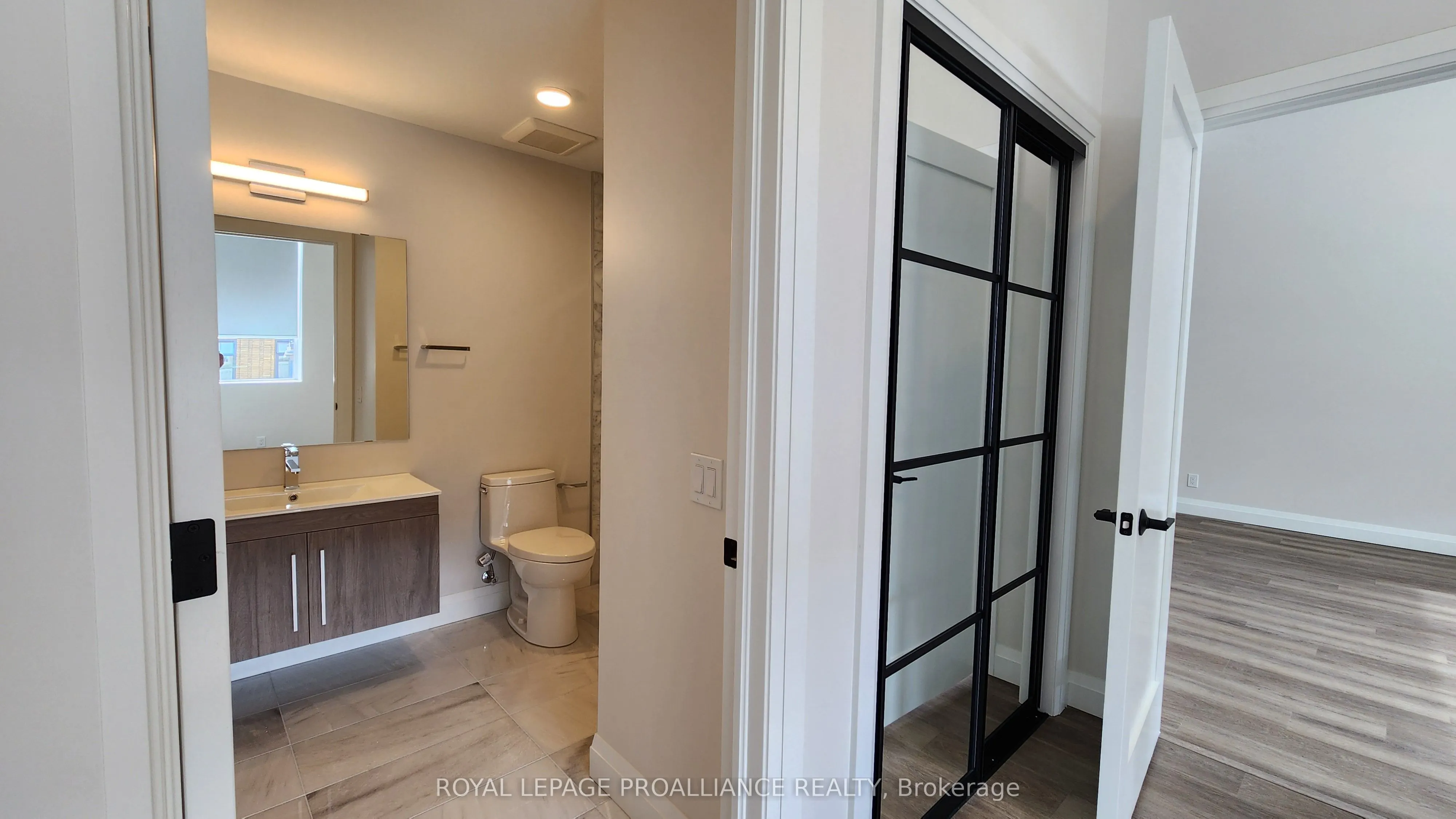 261 Front Street, #3