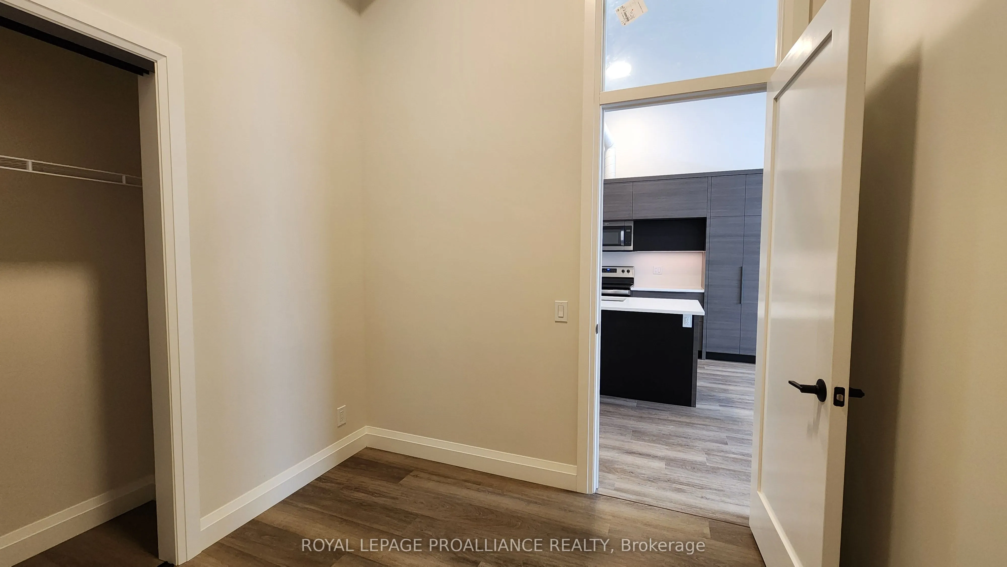 261 Front Street, #3