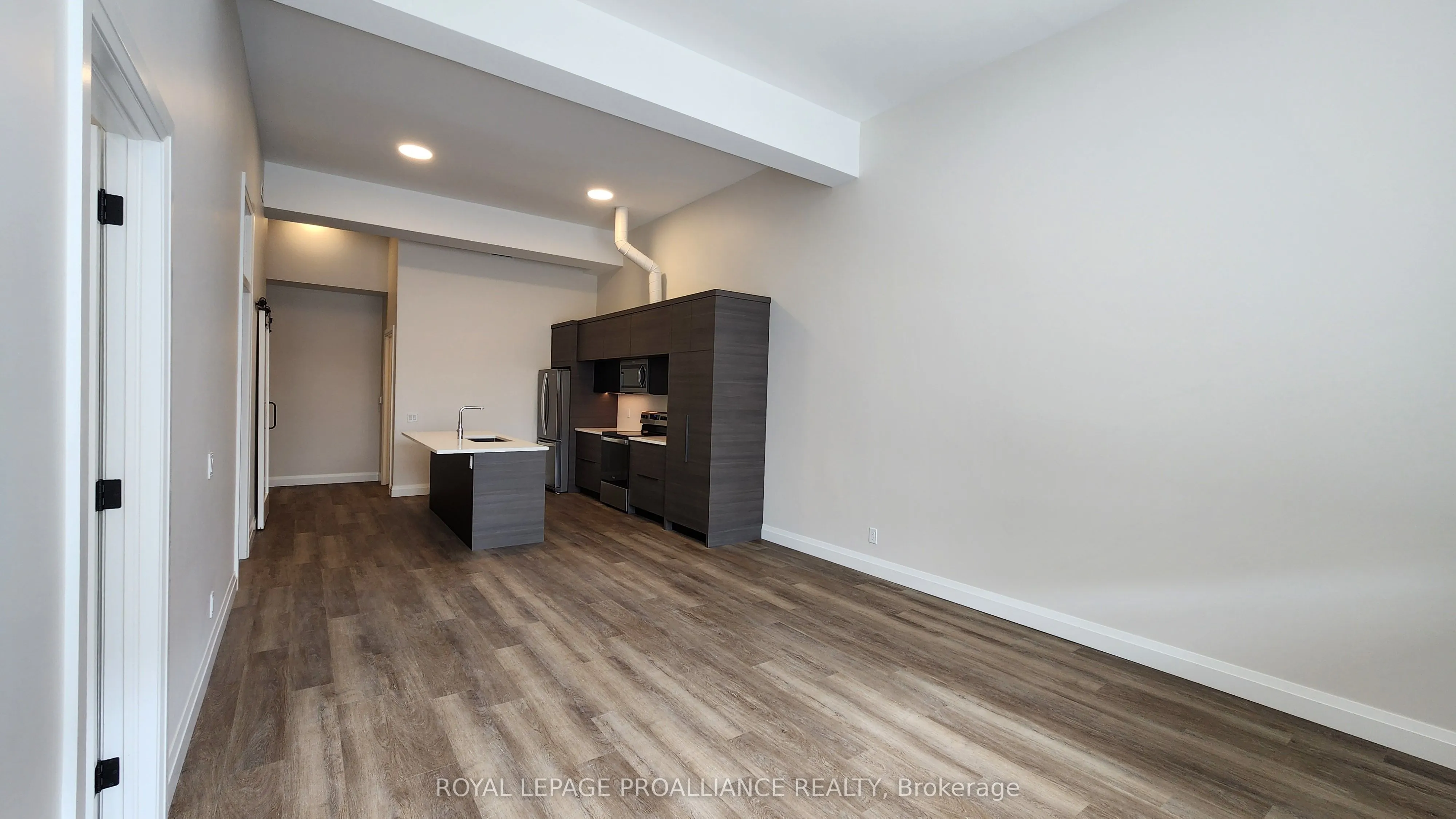 261 Front Street, #3
