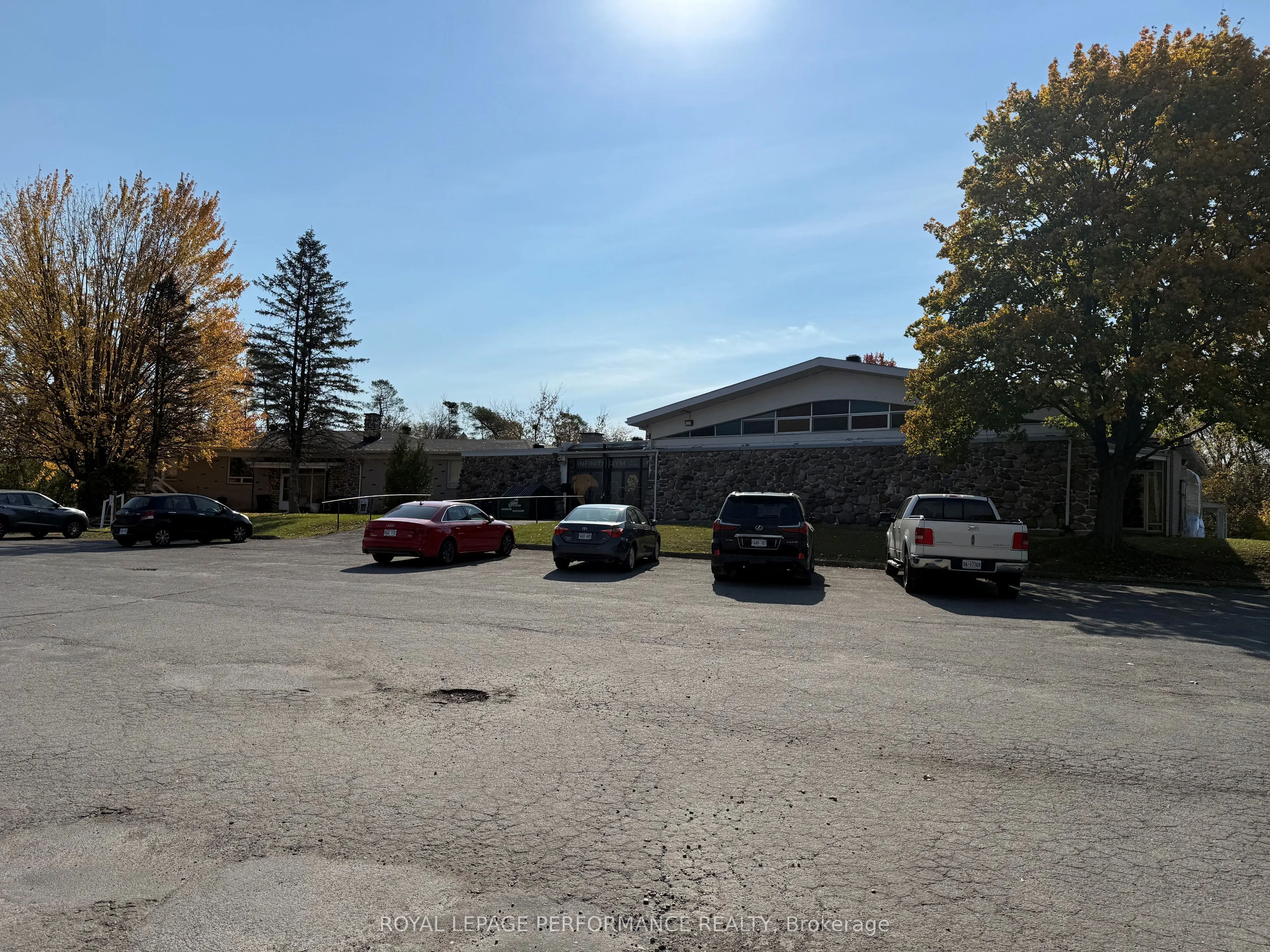 162 Bon Pasteur Street