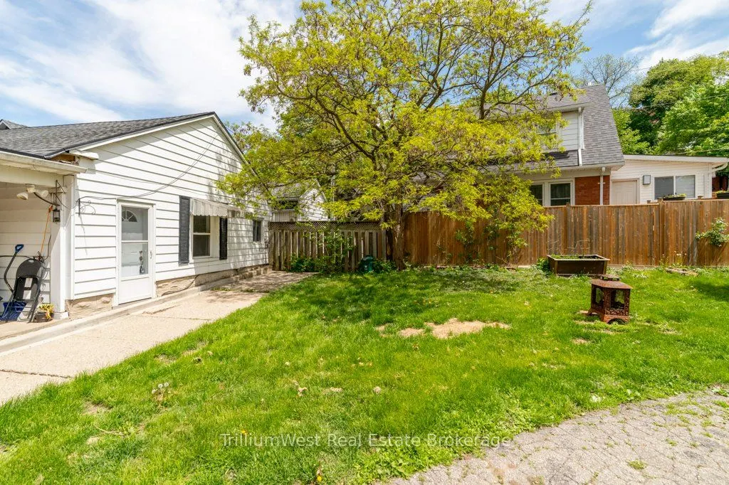 31 Bruce Street, #31A-31B