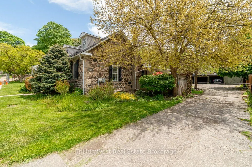 31 Bruce Street, #31A-31B