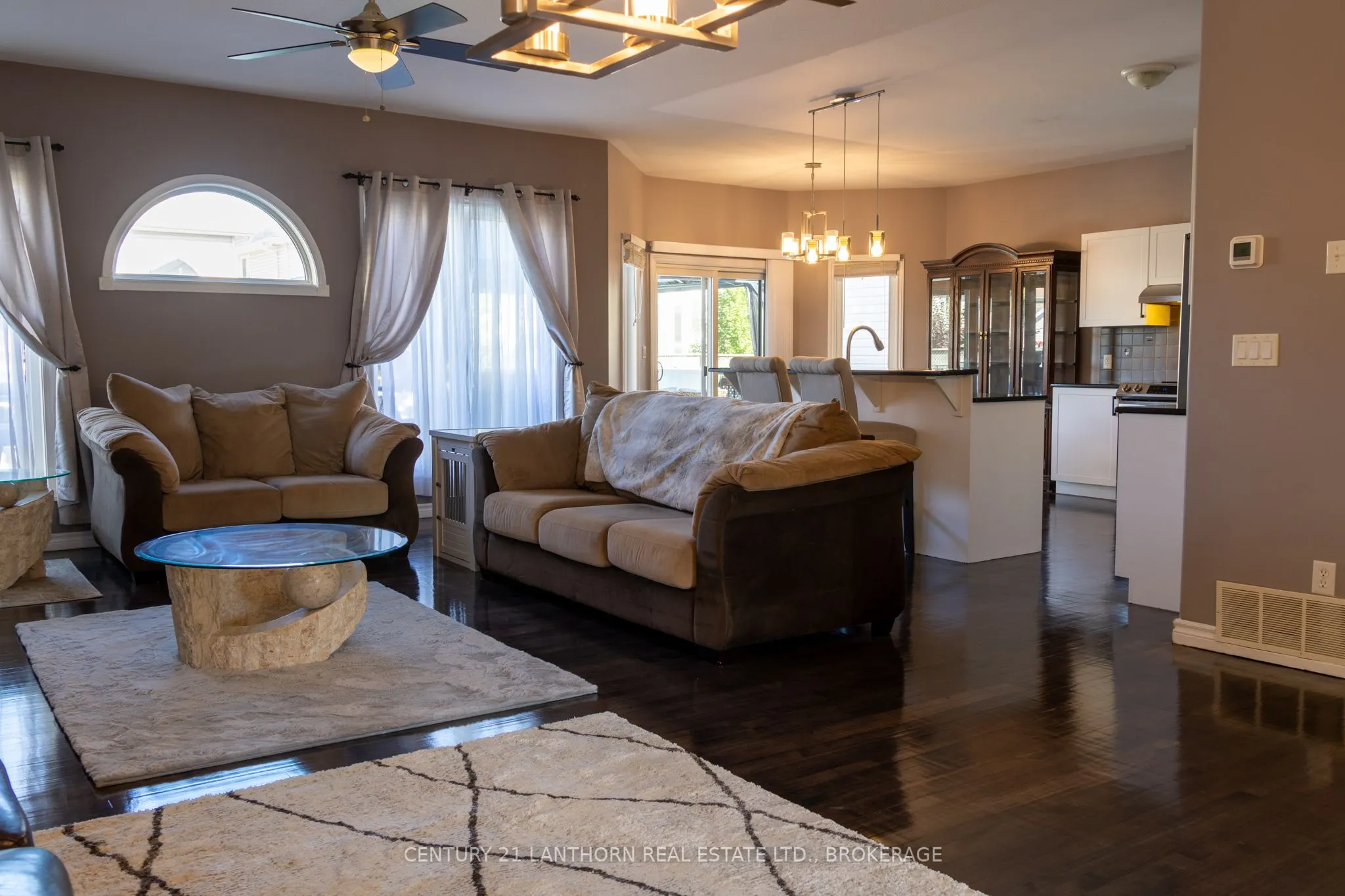 409 Cavendish Crescent