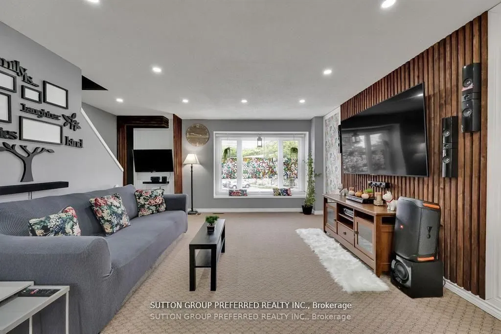 320 Westminster Avenue, #71