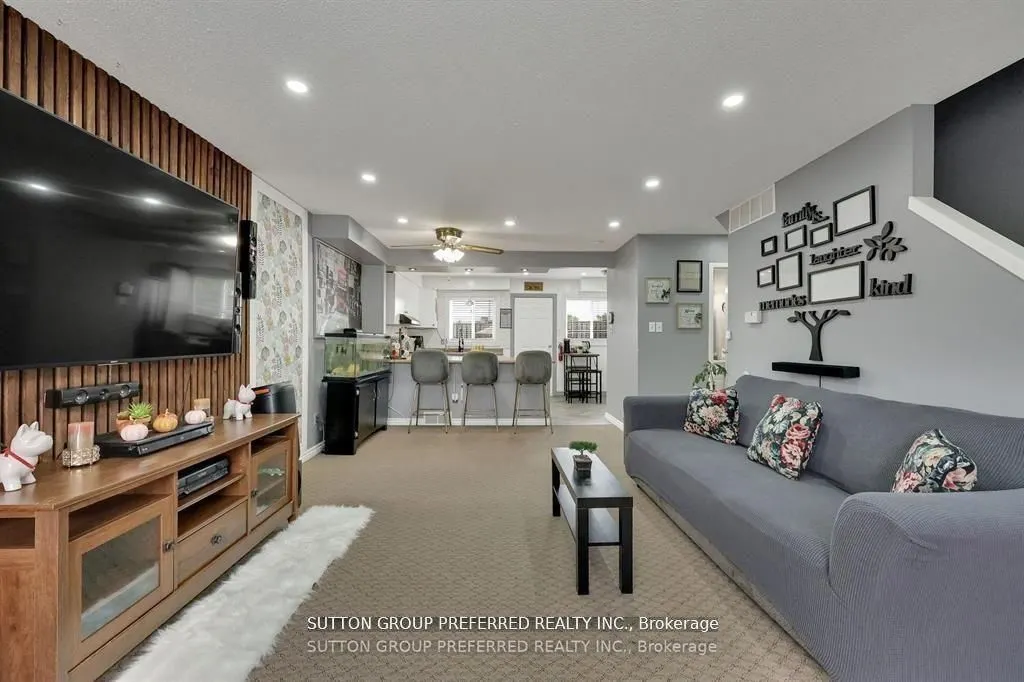 320 Westminster Avenue, #71