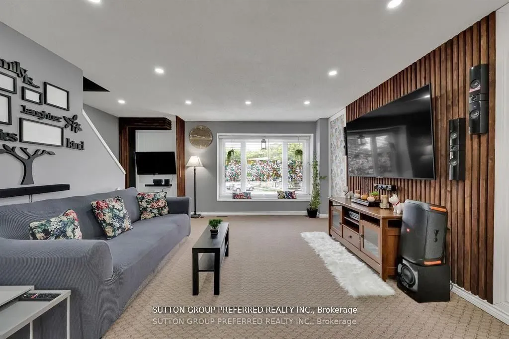 320 Westminster Avenue, #71