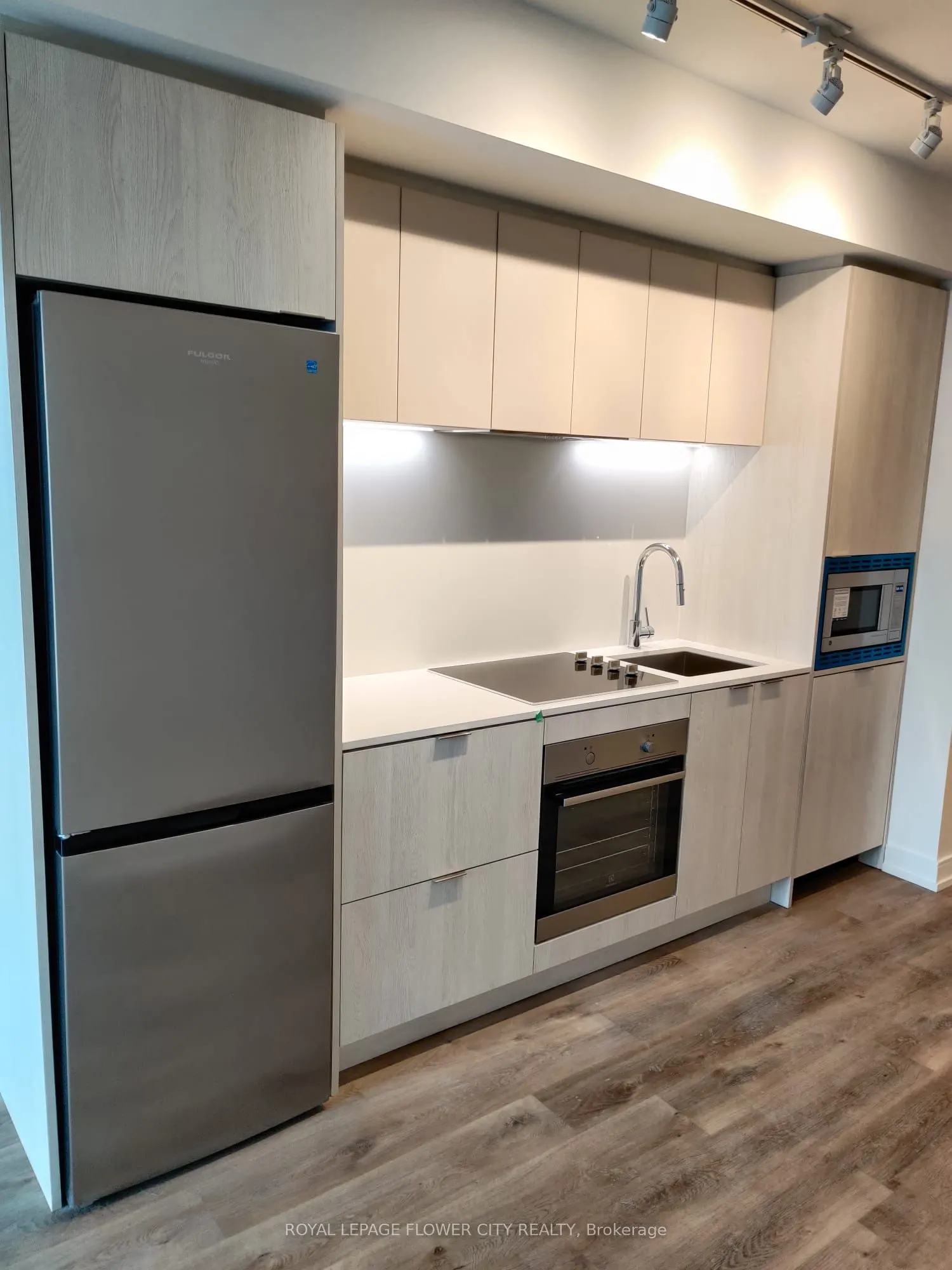 1 Jarvis Street, #311