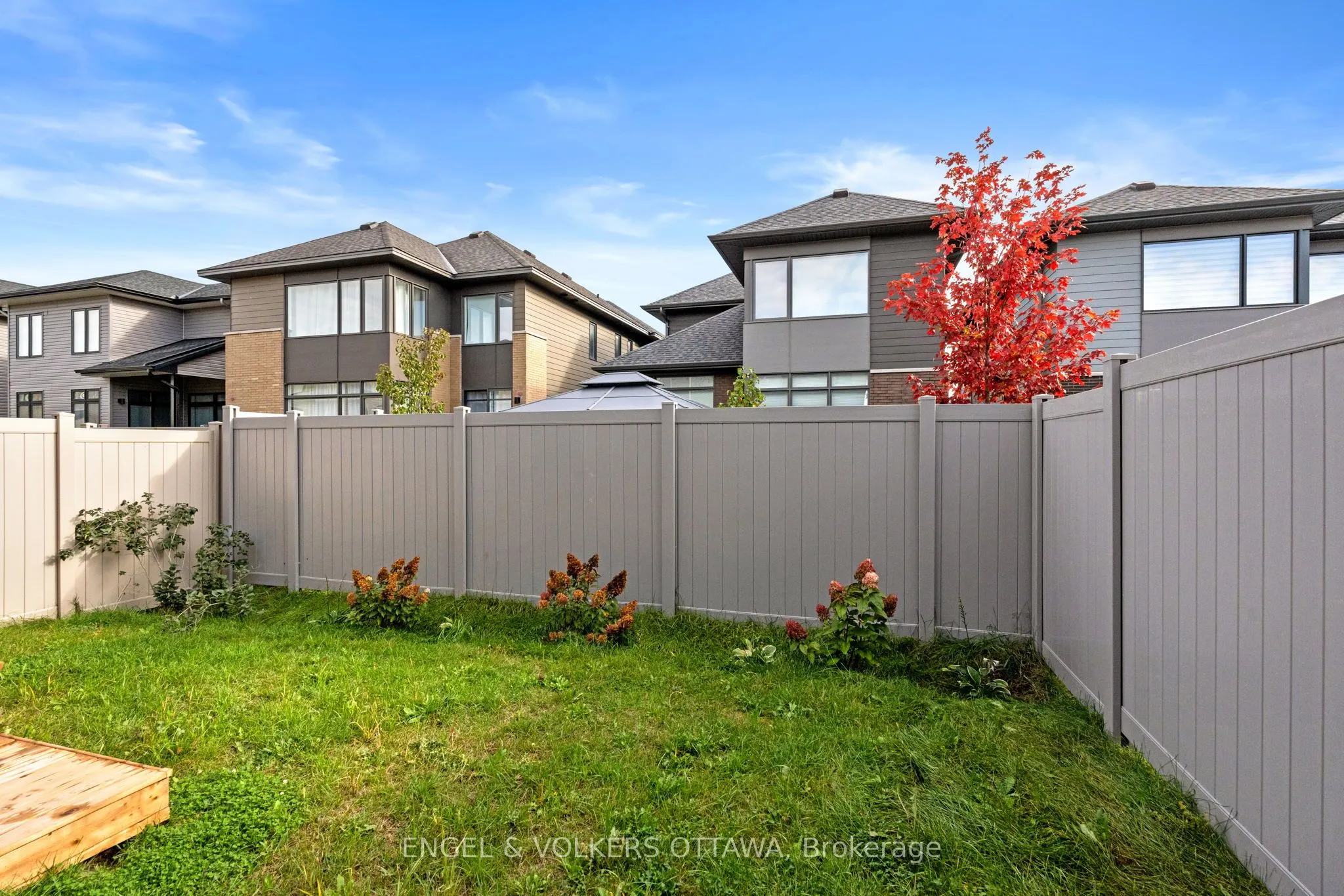 1047 Hydrangea Avenue