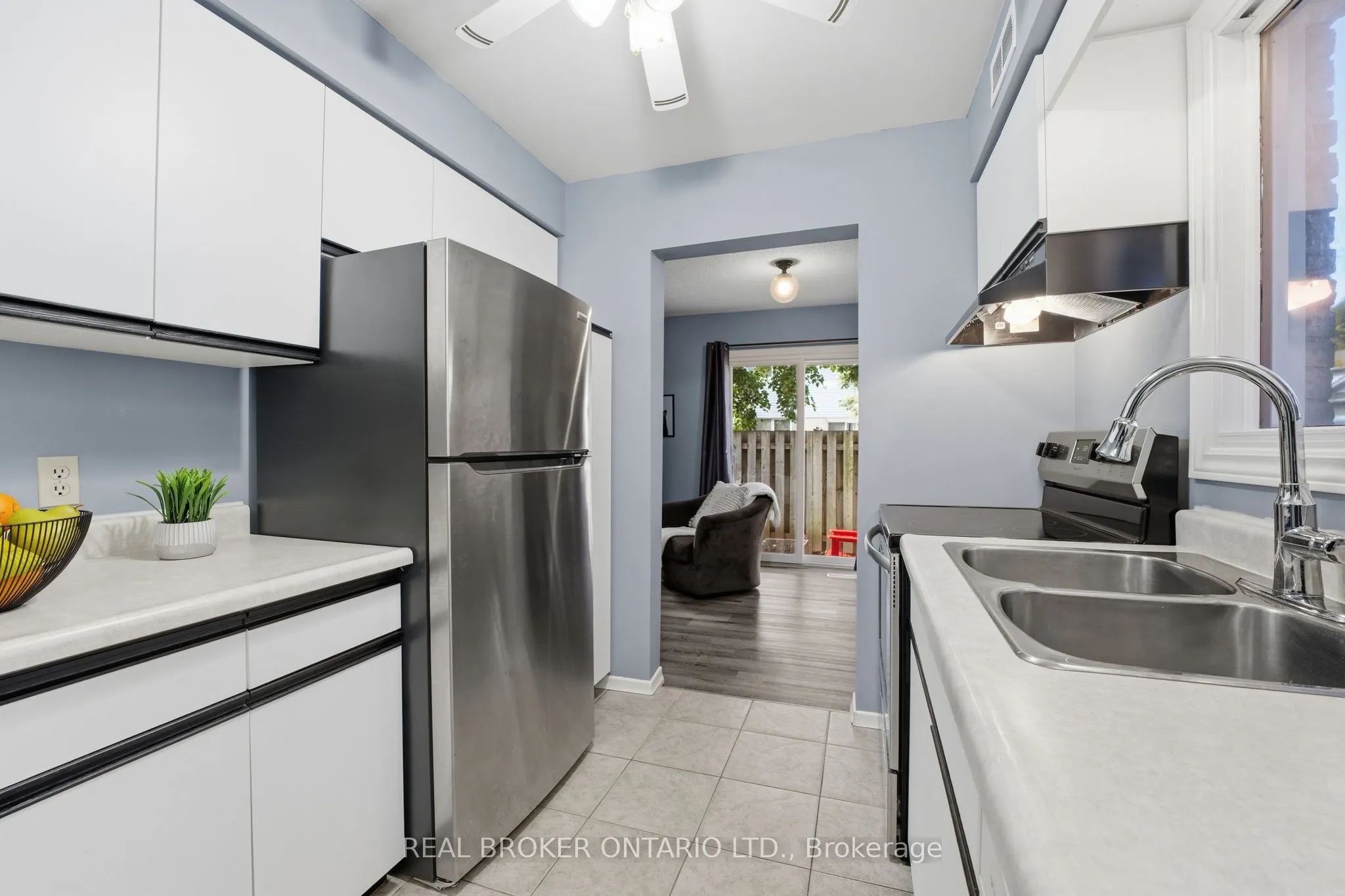 445 Kingscourt Drive, #6