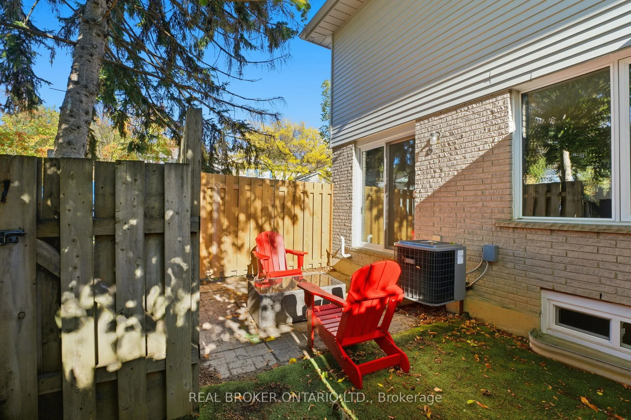 445 Kingscourt Drive, #6