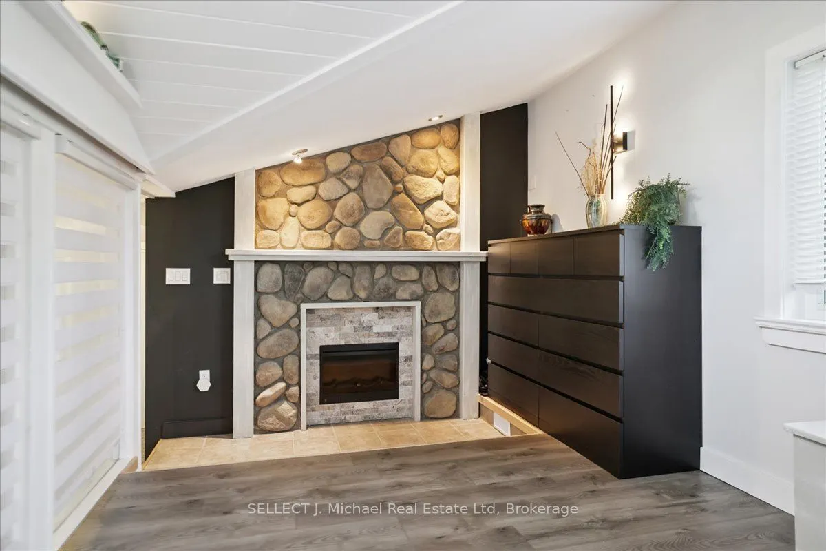 3125 Guyatt Road