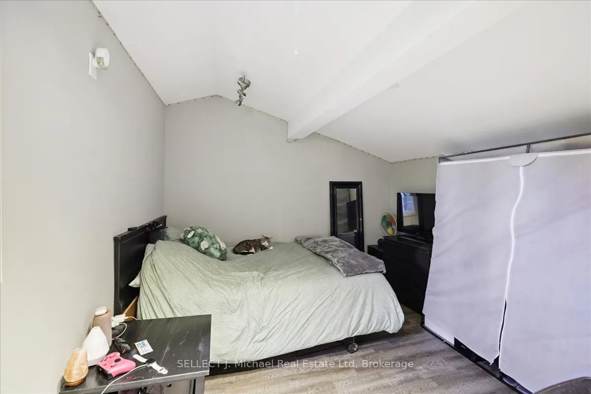 3125 Guyatt Road