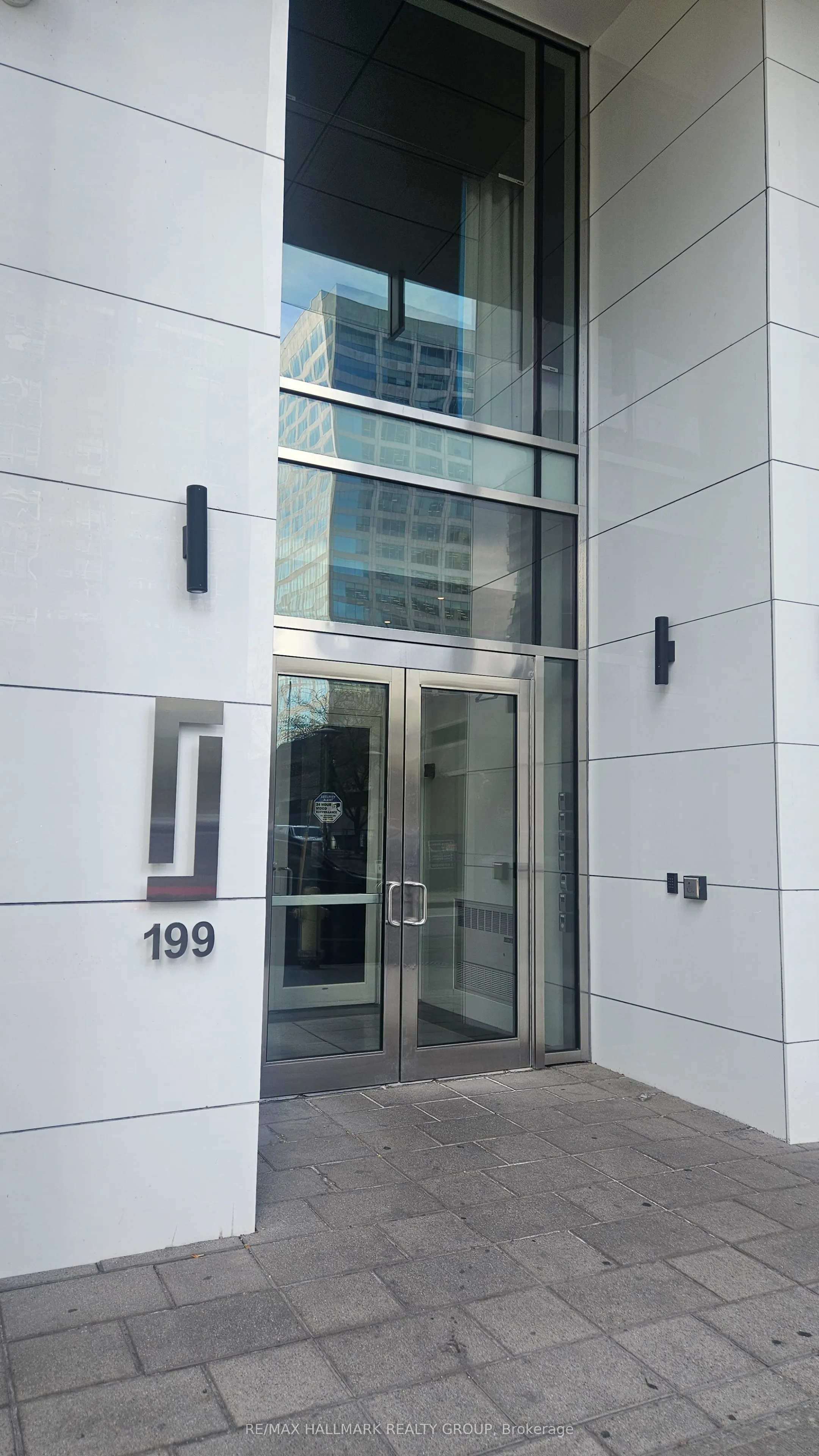 199 Slater Street W, #1704