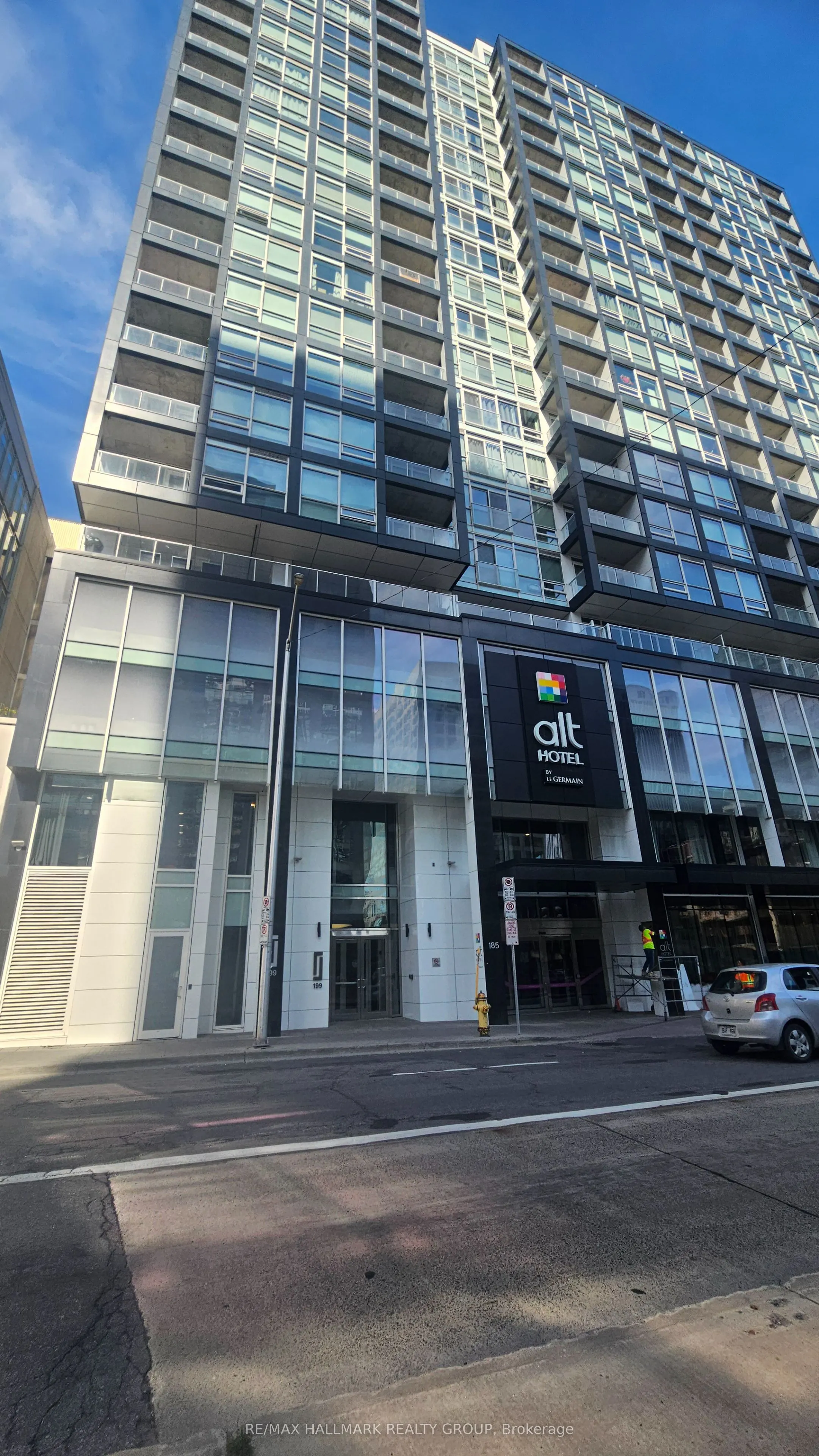199 Slater Street W, #1704
