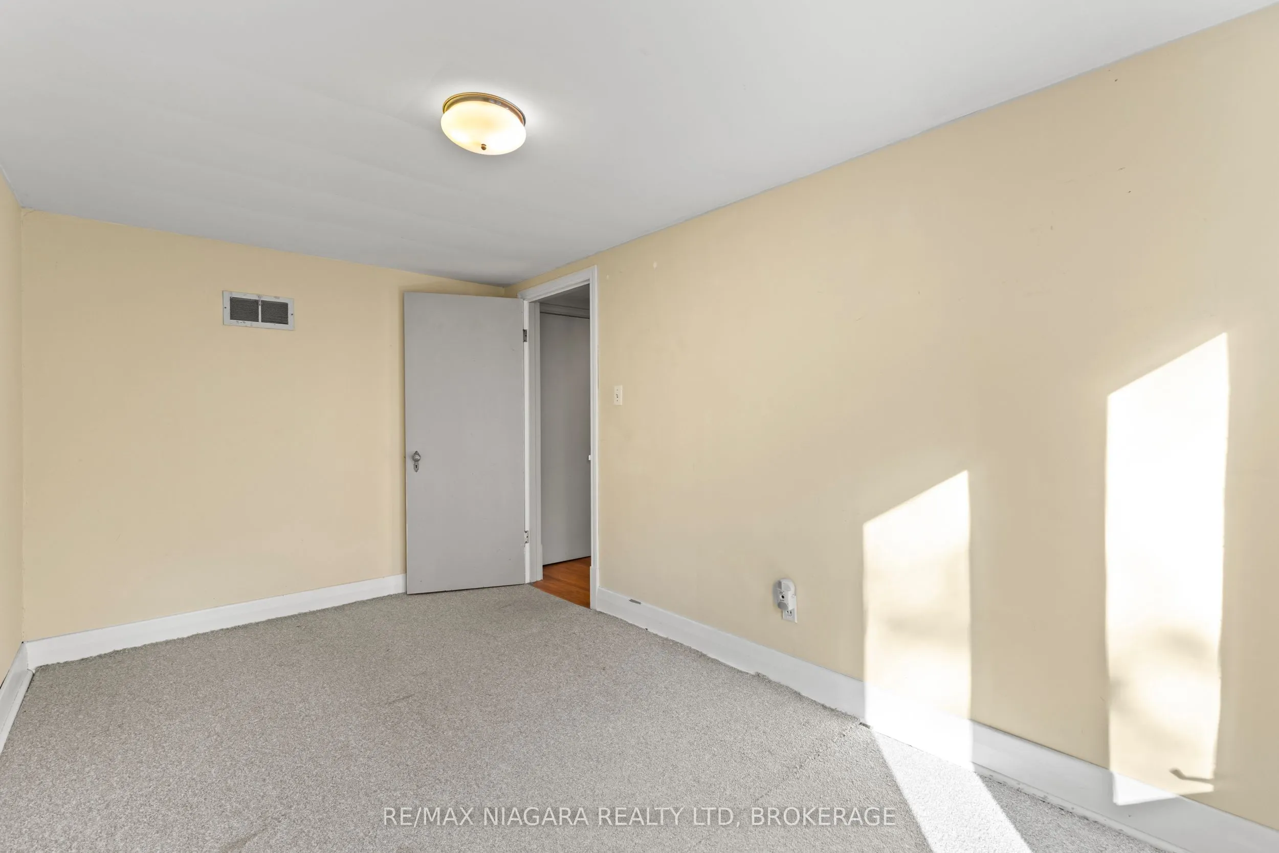 87 Fitch Street
