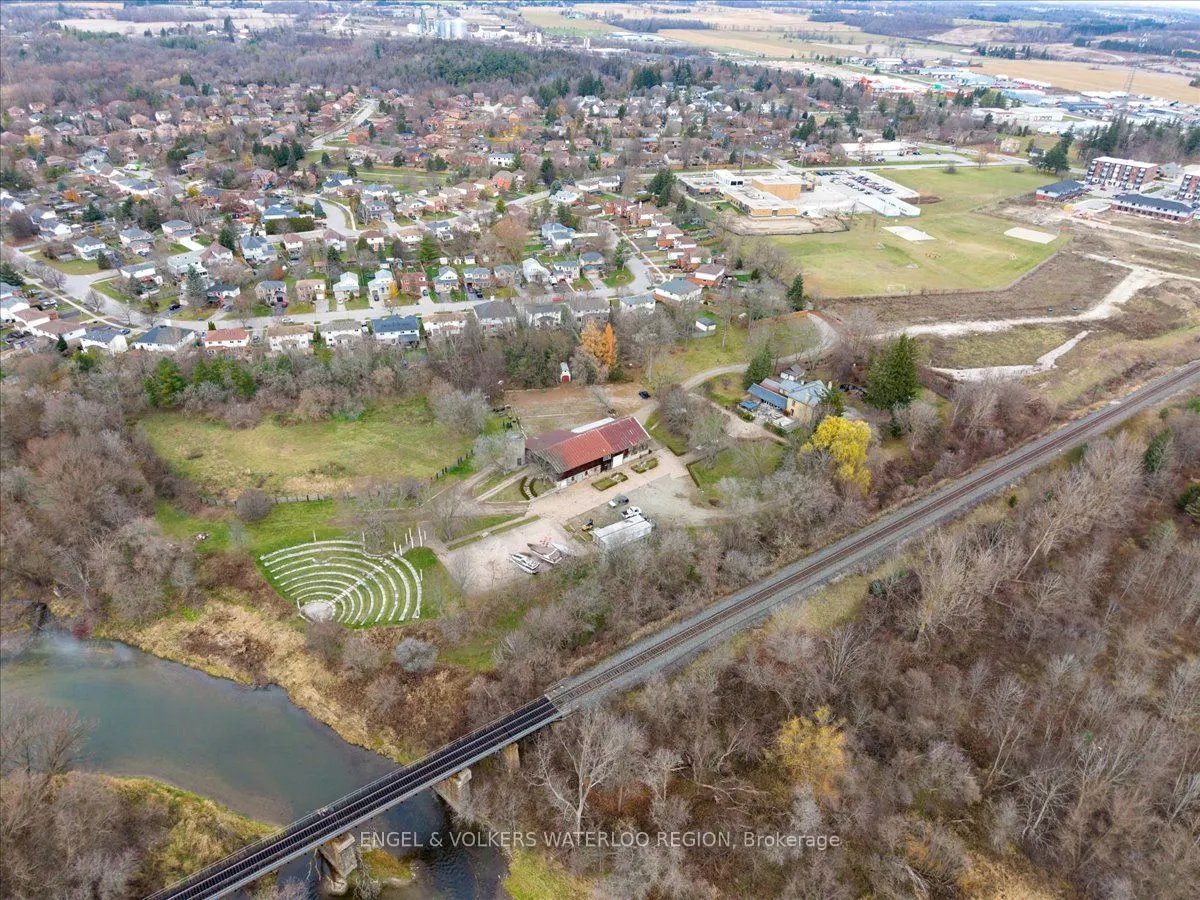 180 Nith River Way
