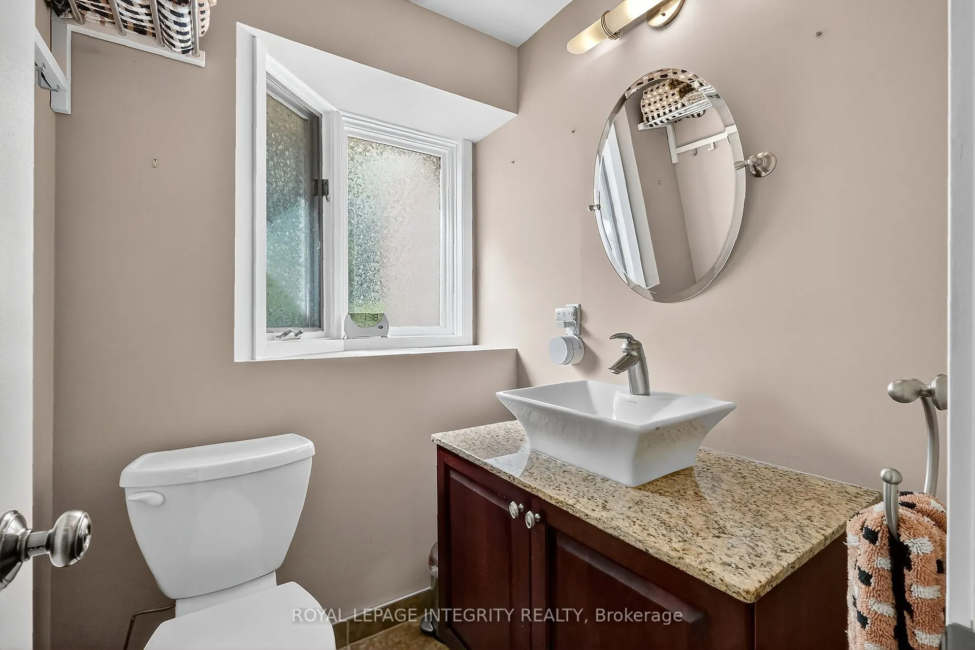 40 Shadetree Crescent