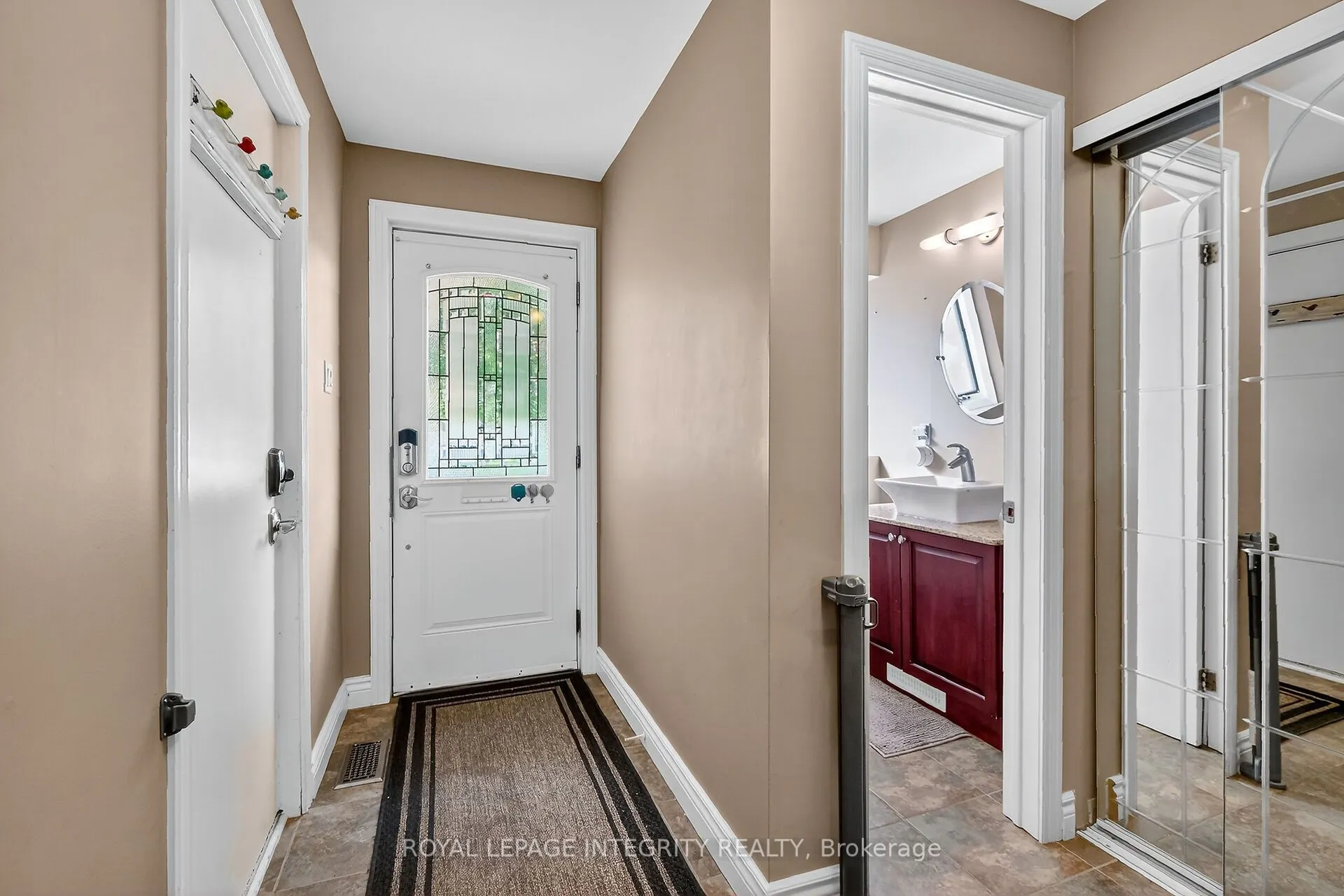 40 Shadetree Crescent