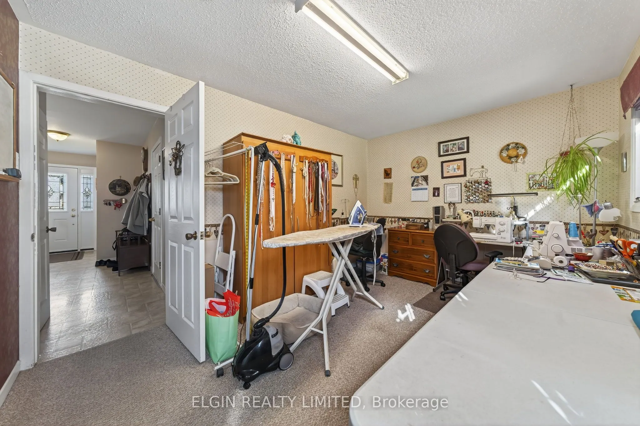 14 Stirling Crescent