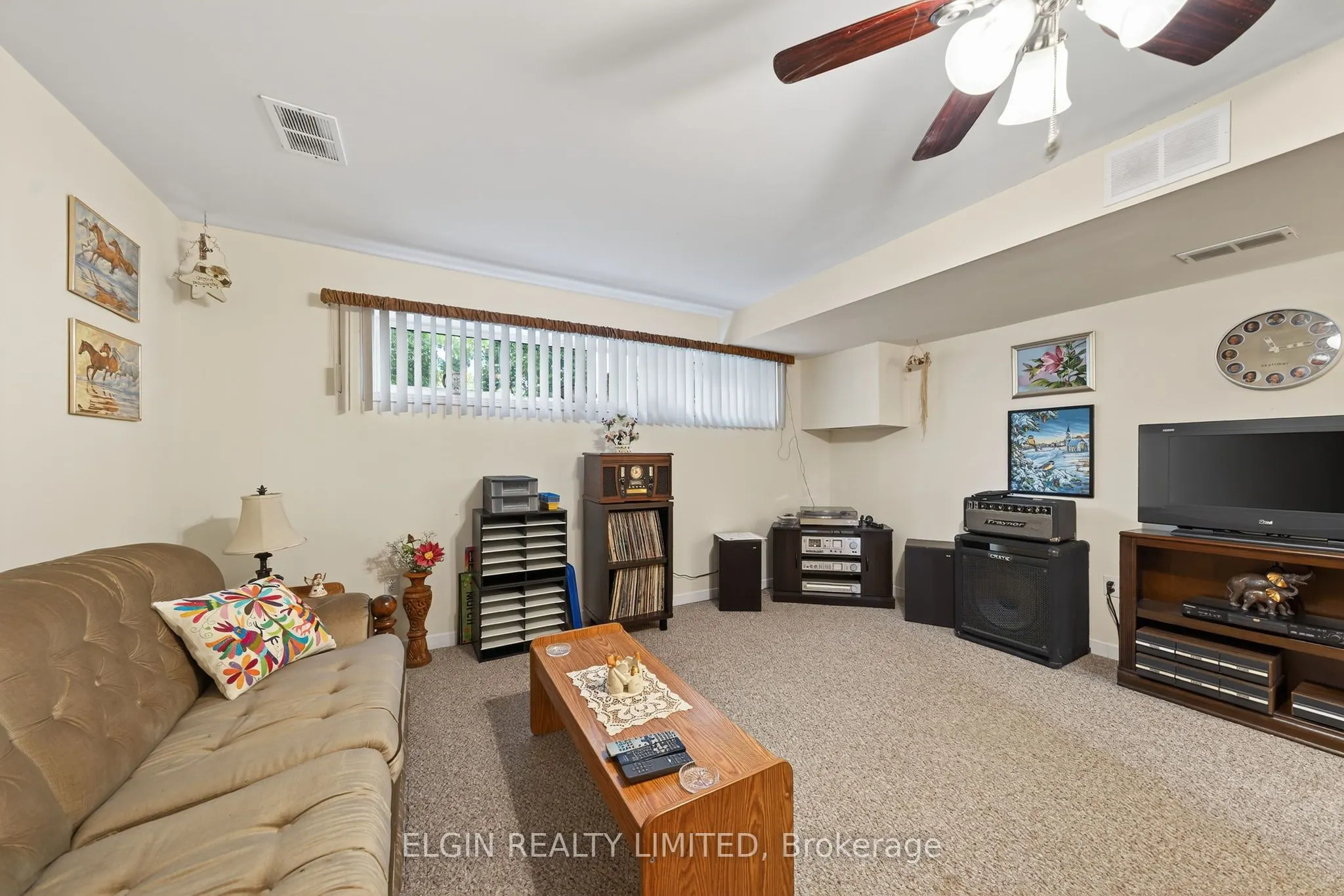 14 Stirling Crescent