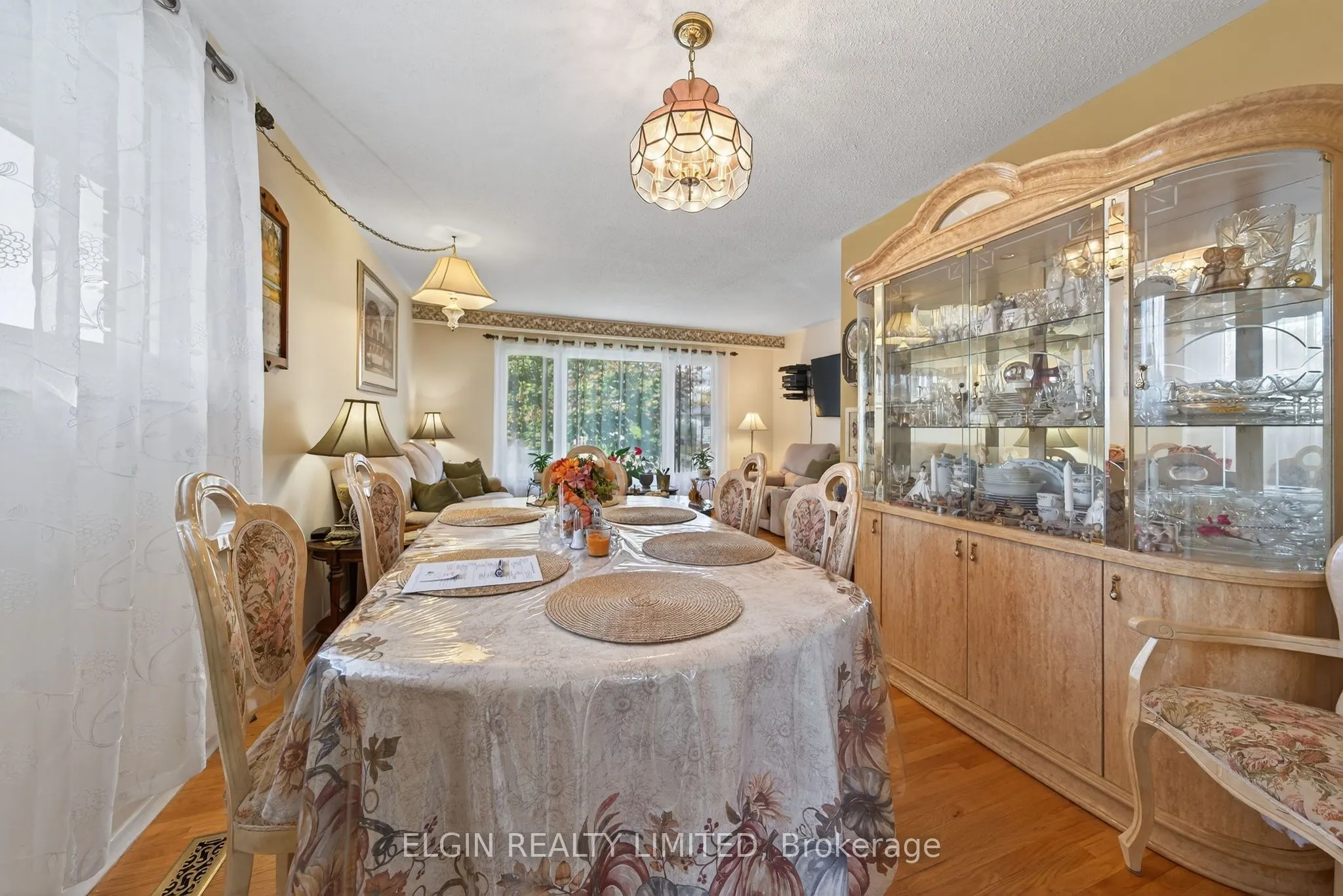 14 Stirling Crescent