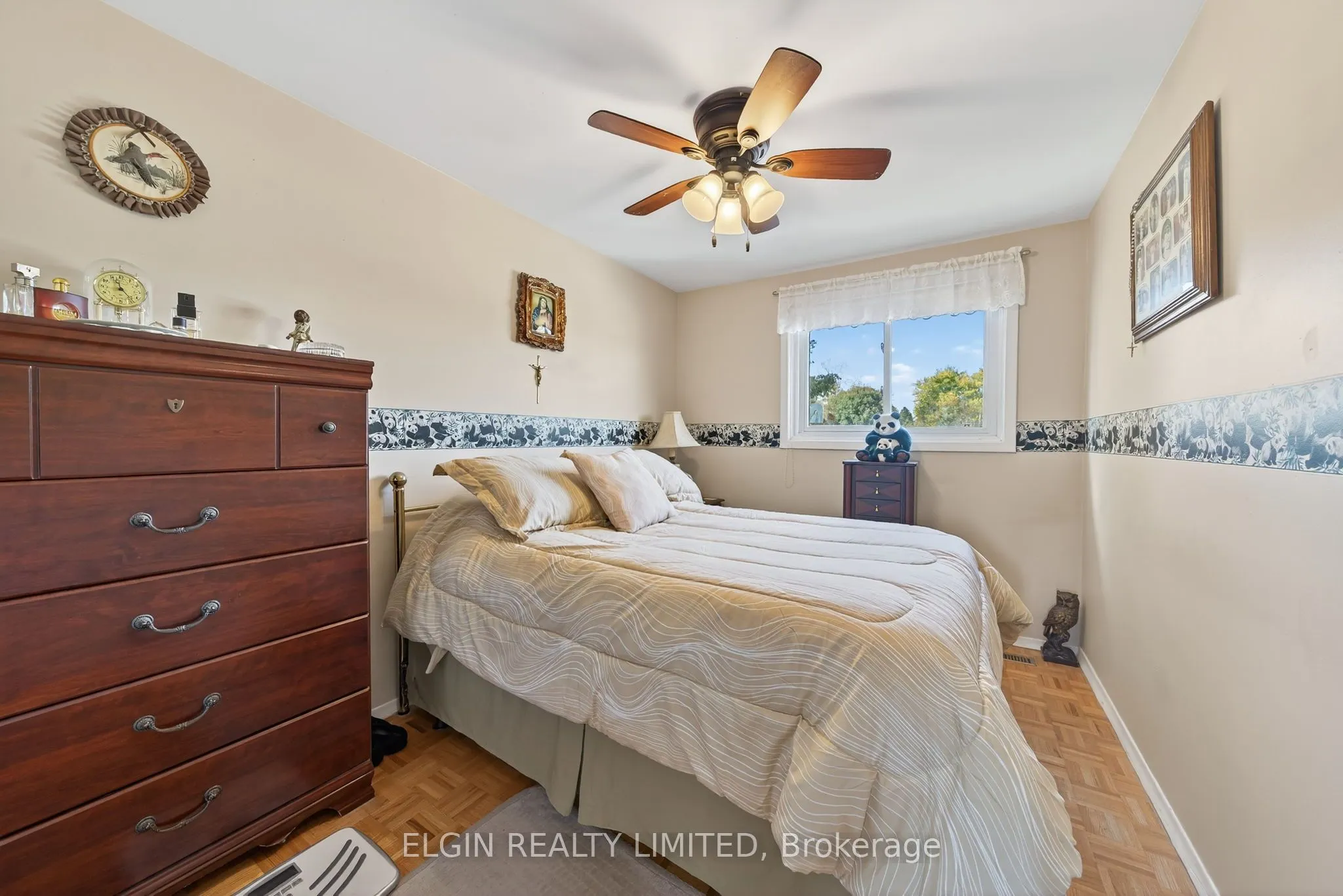 14 Stirling Crescent