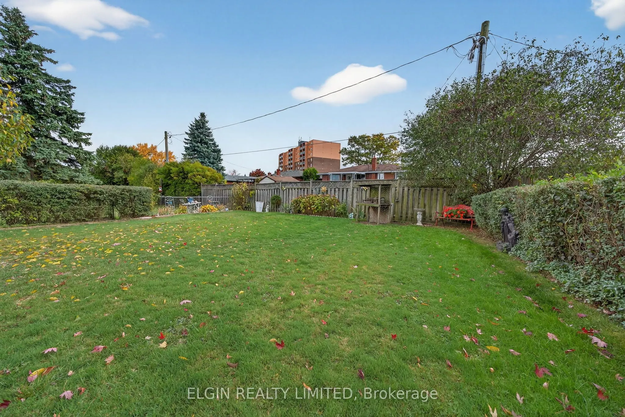 14 Stirling Crescent