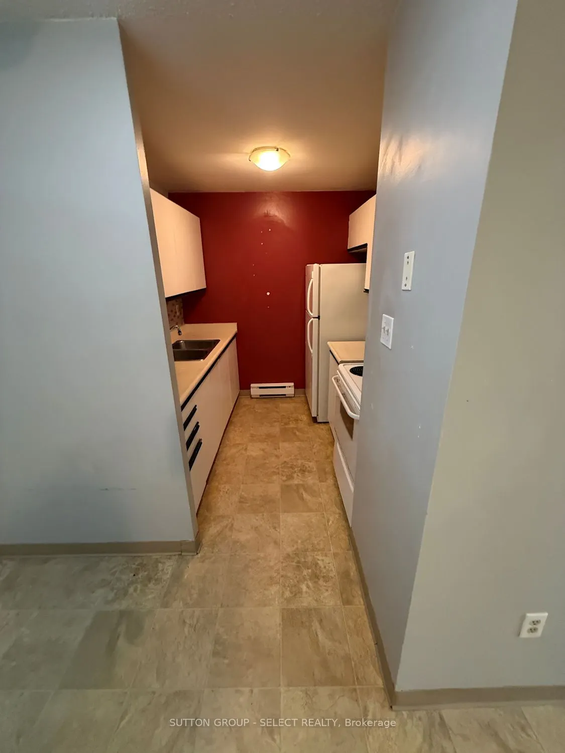140 Park Avenue E, #402