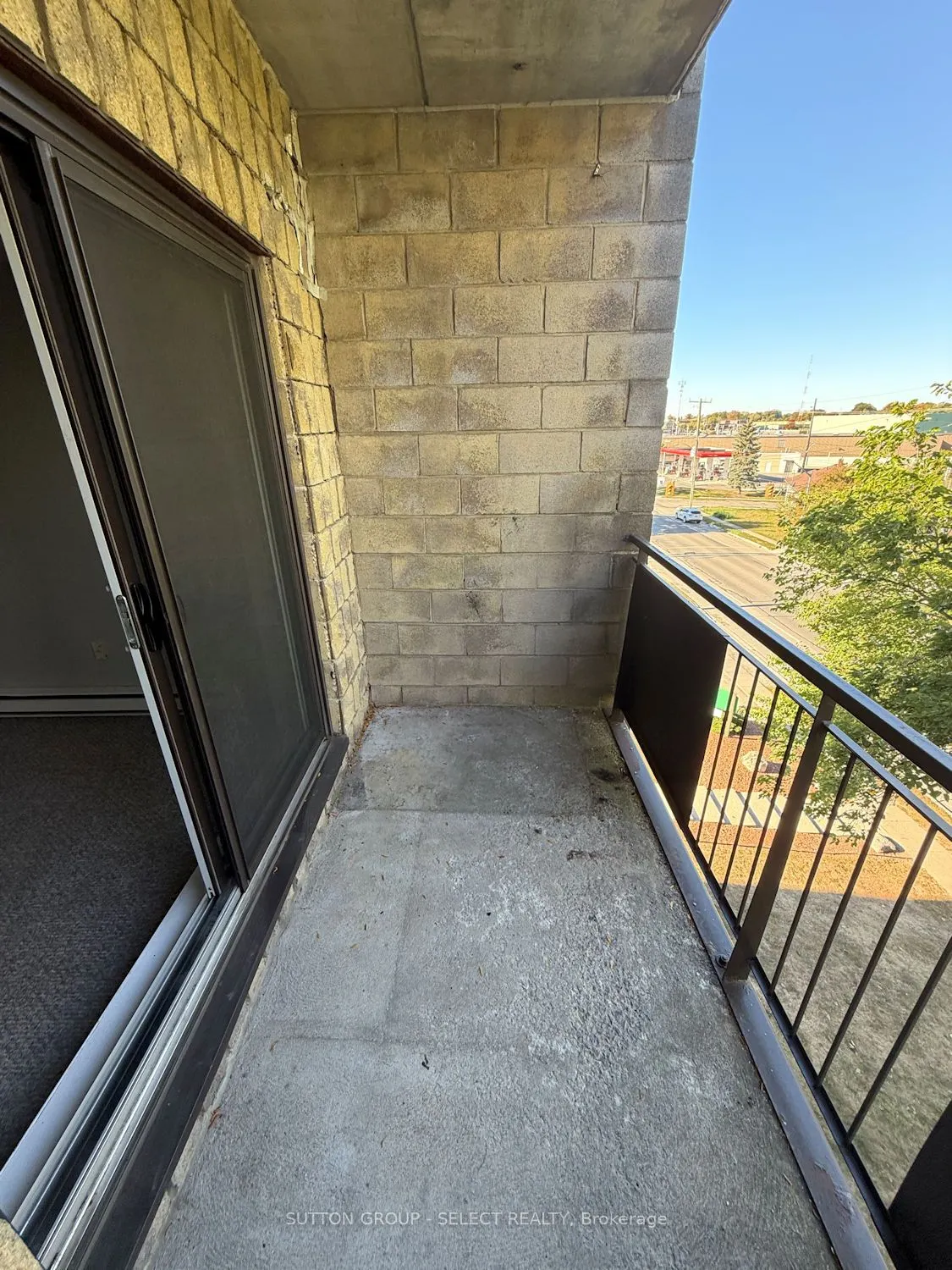140 Park Avenue E, #402