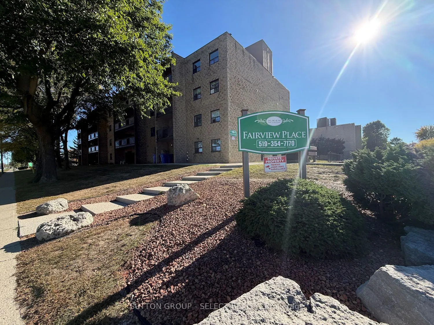 140 Park Avenue E, #402