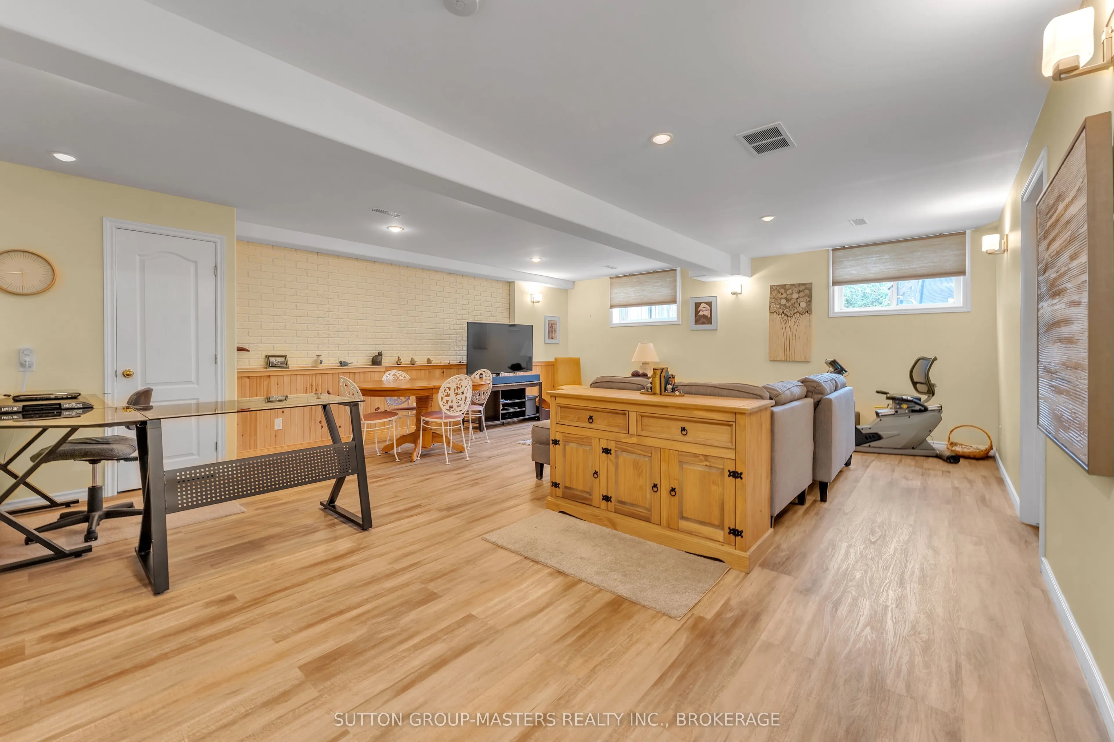 133 Ellesmeer Avenue