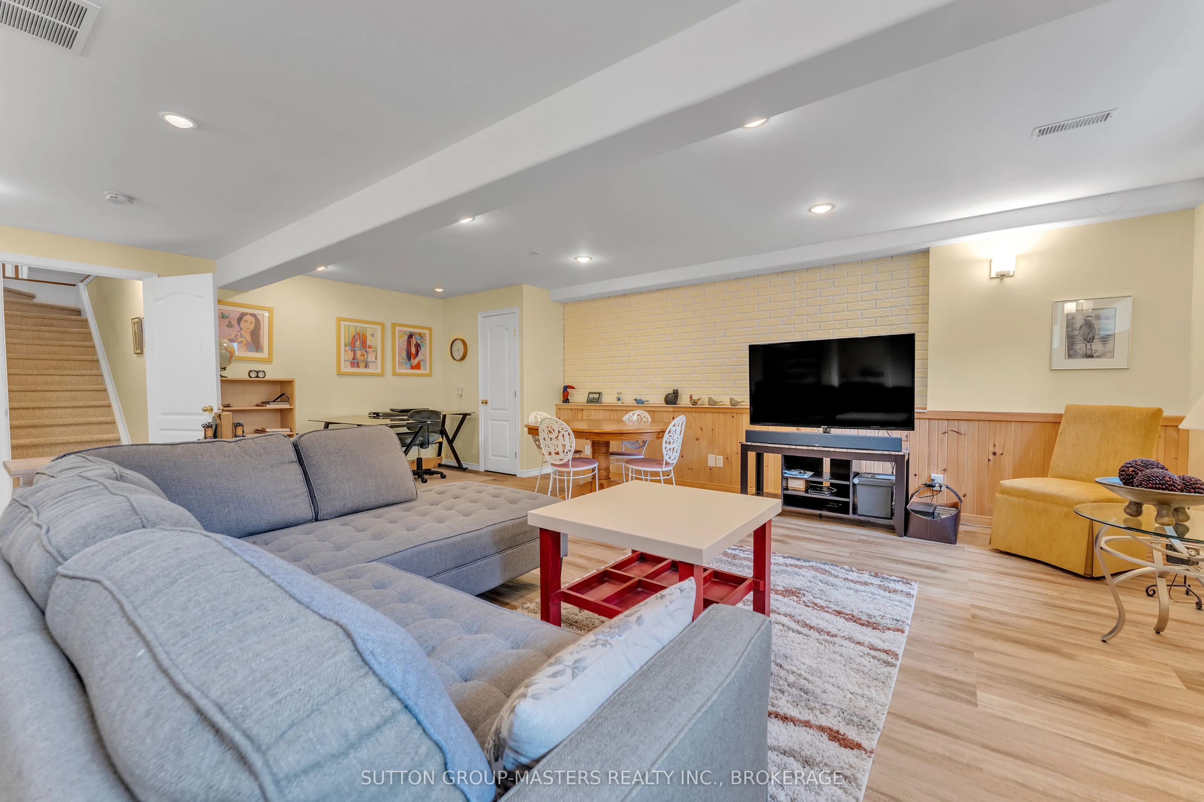 133 Ellesmeer Avenue